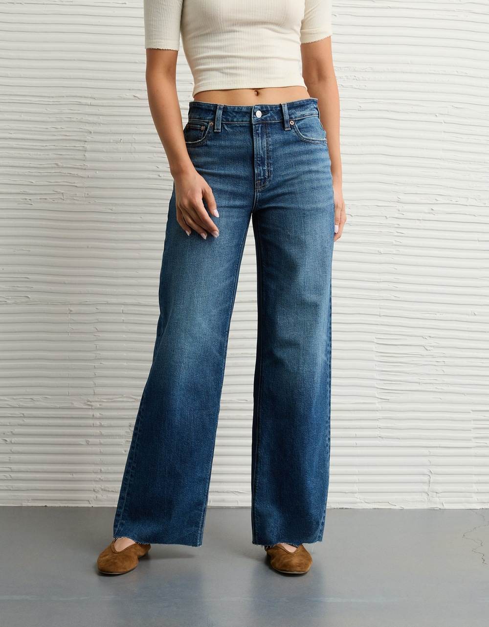 American Eagle Women Dreamy Drapey Stretch Super High-Waisted Baggy Wide-Leg Jean