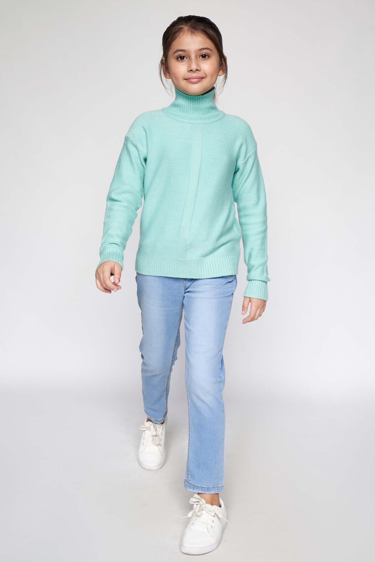 AND | Sage Green Solid Straight Top 1