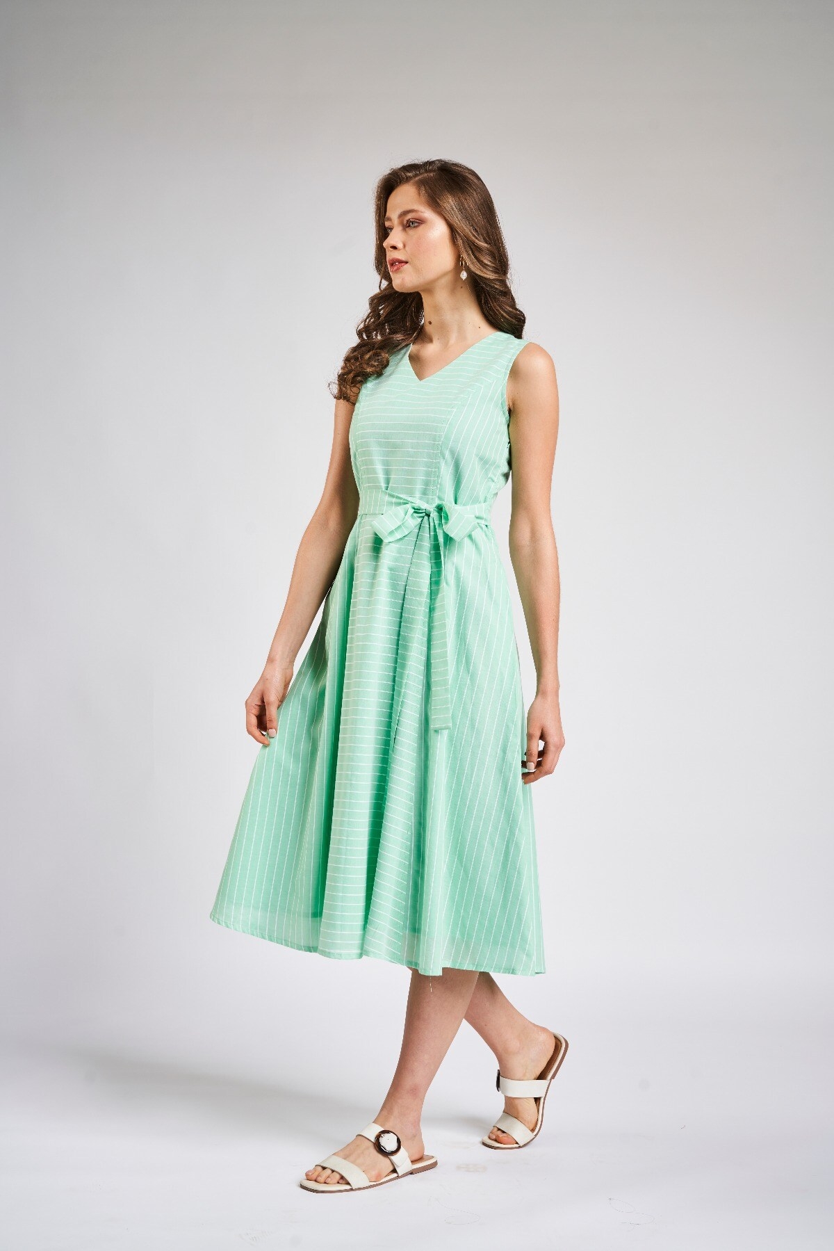 Wolddress Womens Casual Summer Midi Dresses Plus Size Sleeveless Pockets  Loose Plain Beach Dress Army Green 3X : Amazon.in: Fashion