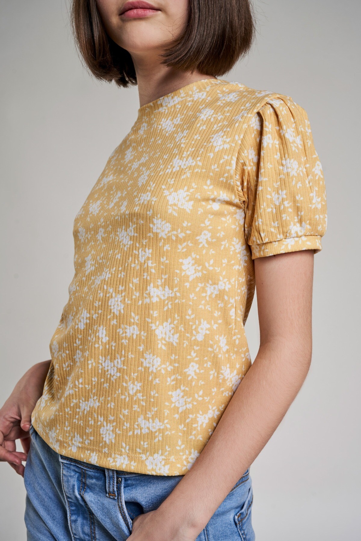AND | Yellow Floral Printed A-Line Top 4