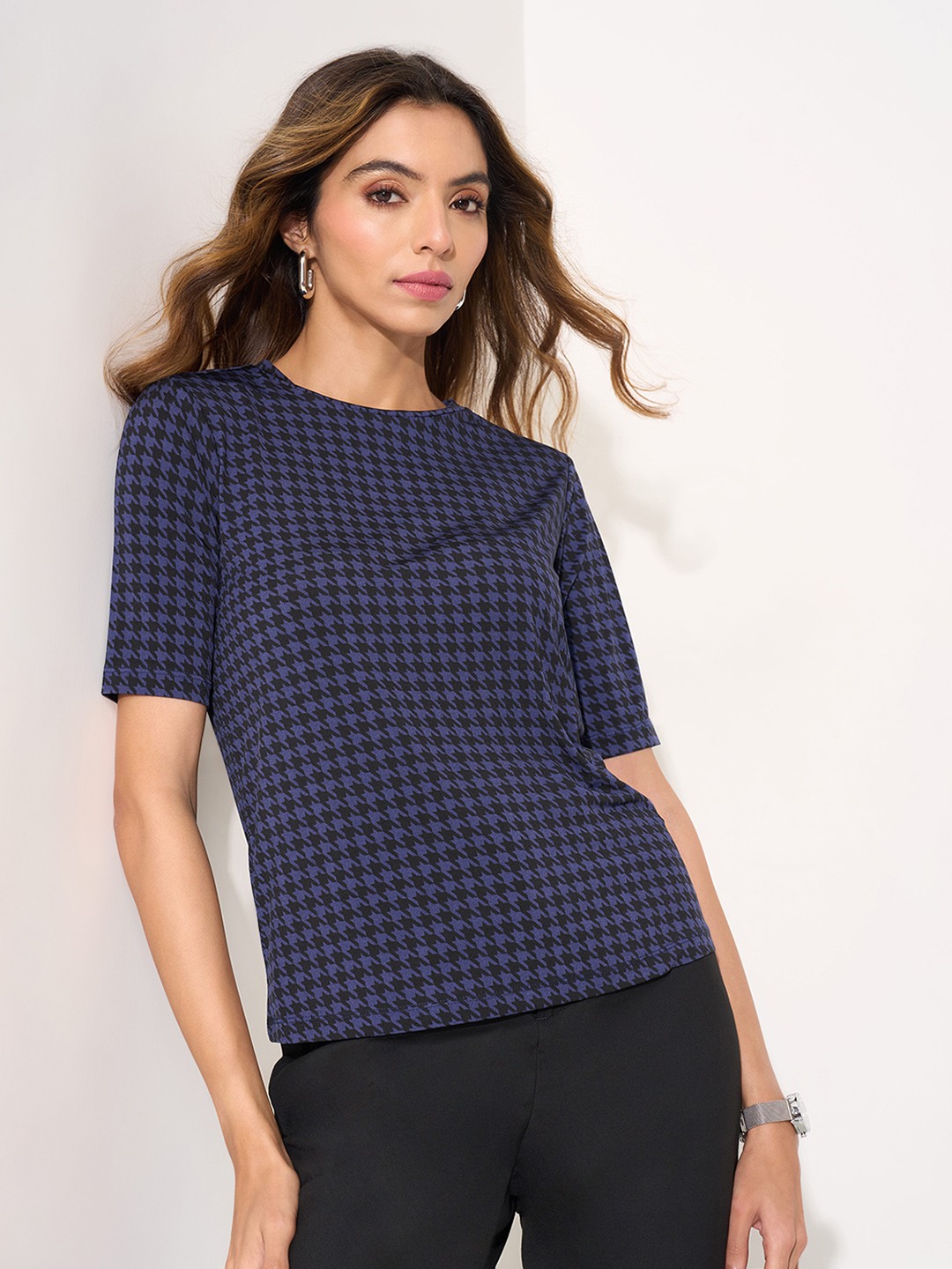 Navy Houndstooth Print Essential Top