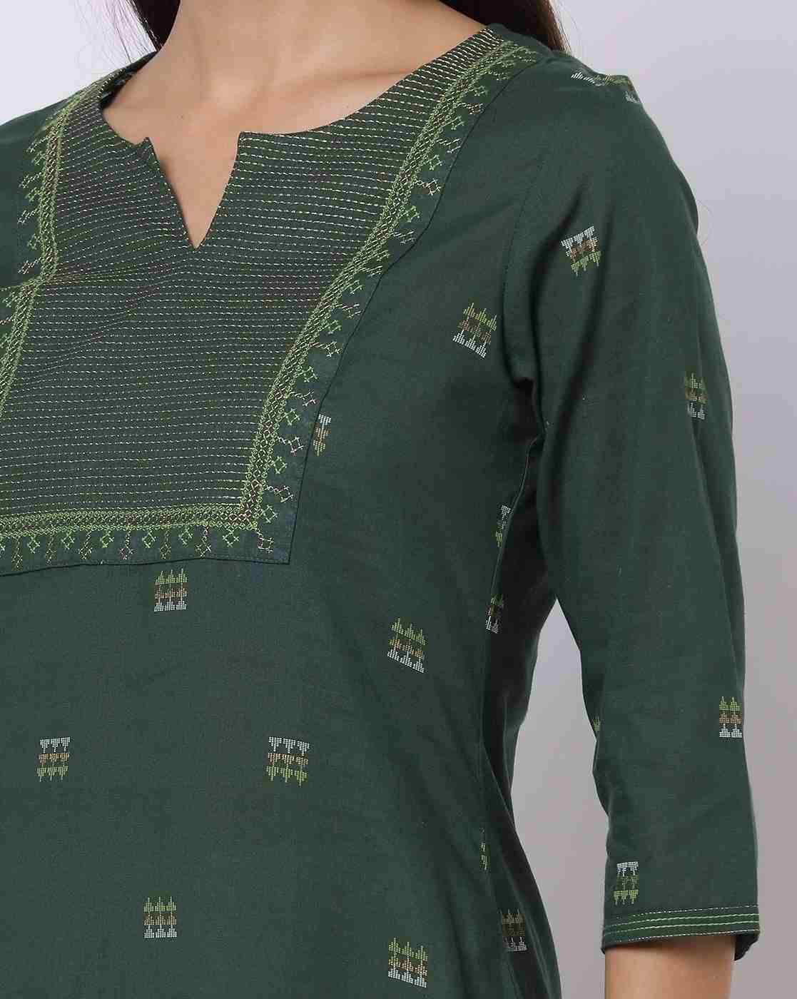 AVAASA MIX N' MATCH | Geometric Print V-Neck Straight Kurta|3