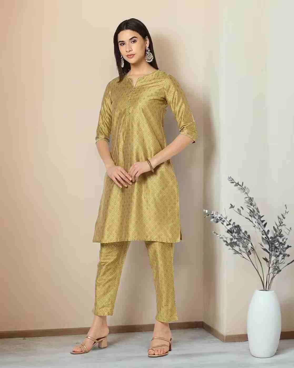 AVAASA MIX N' MATCH | Women Geometric Print Straight Kurta with Pants|0