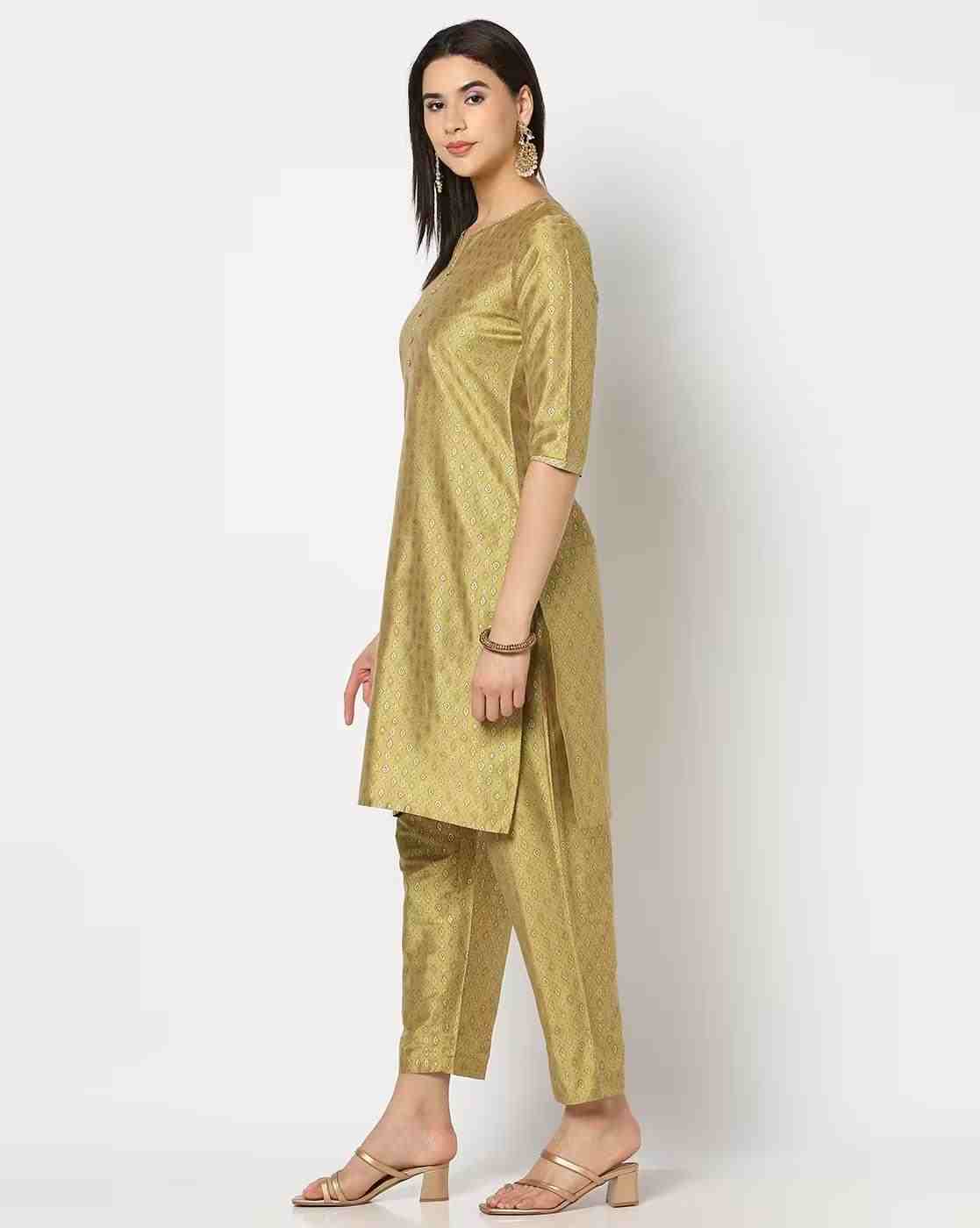 AVAASA MIX N' MATCH | Women Geometric Print Straight Kurta with Pants|1