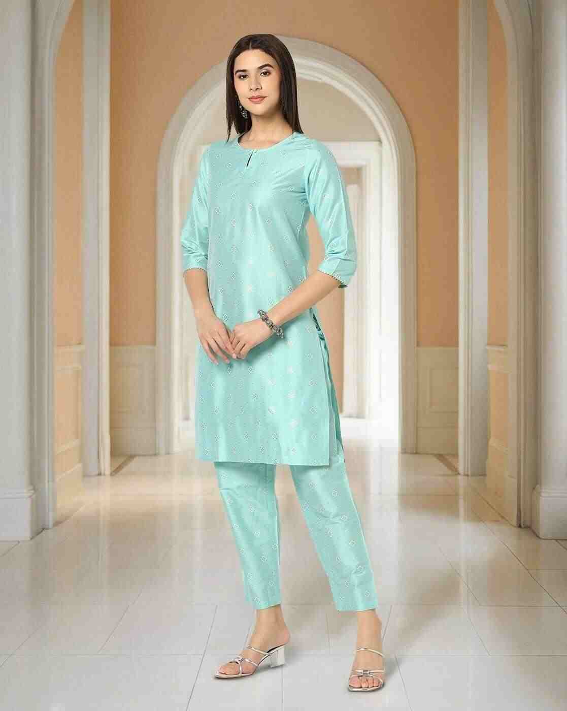 AVAASA MIX N' MATCH | Women Floral Print Straight Kurta with Pants|0