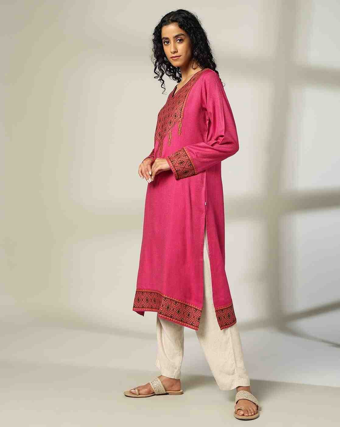 AVAASA MIX N' MATCH | Women Jacquard Woven Straight Kurta|1
