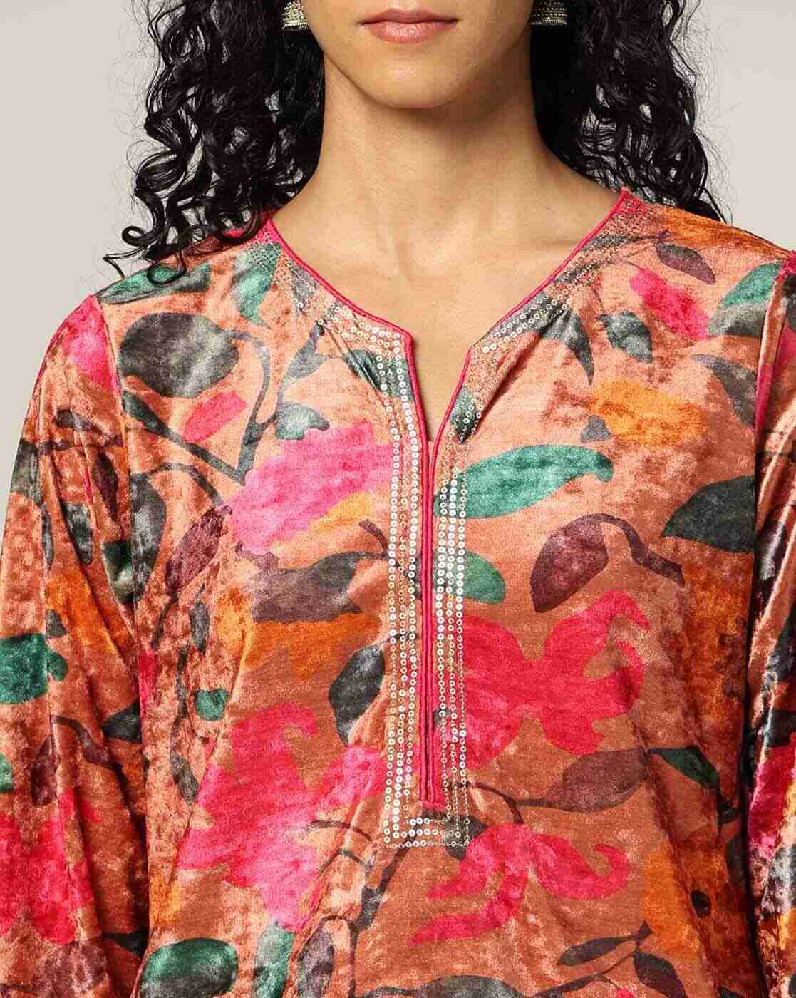 AVAASA MIX N' MATCH | Women Printed Velvet Straight Kurta|3