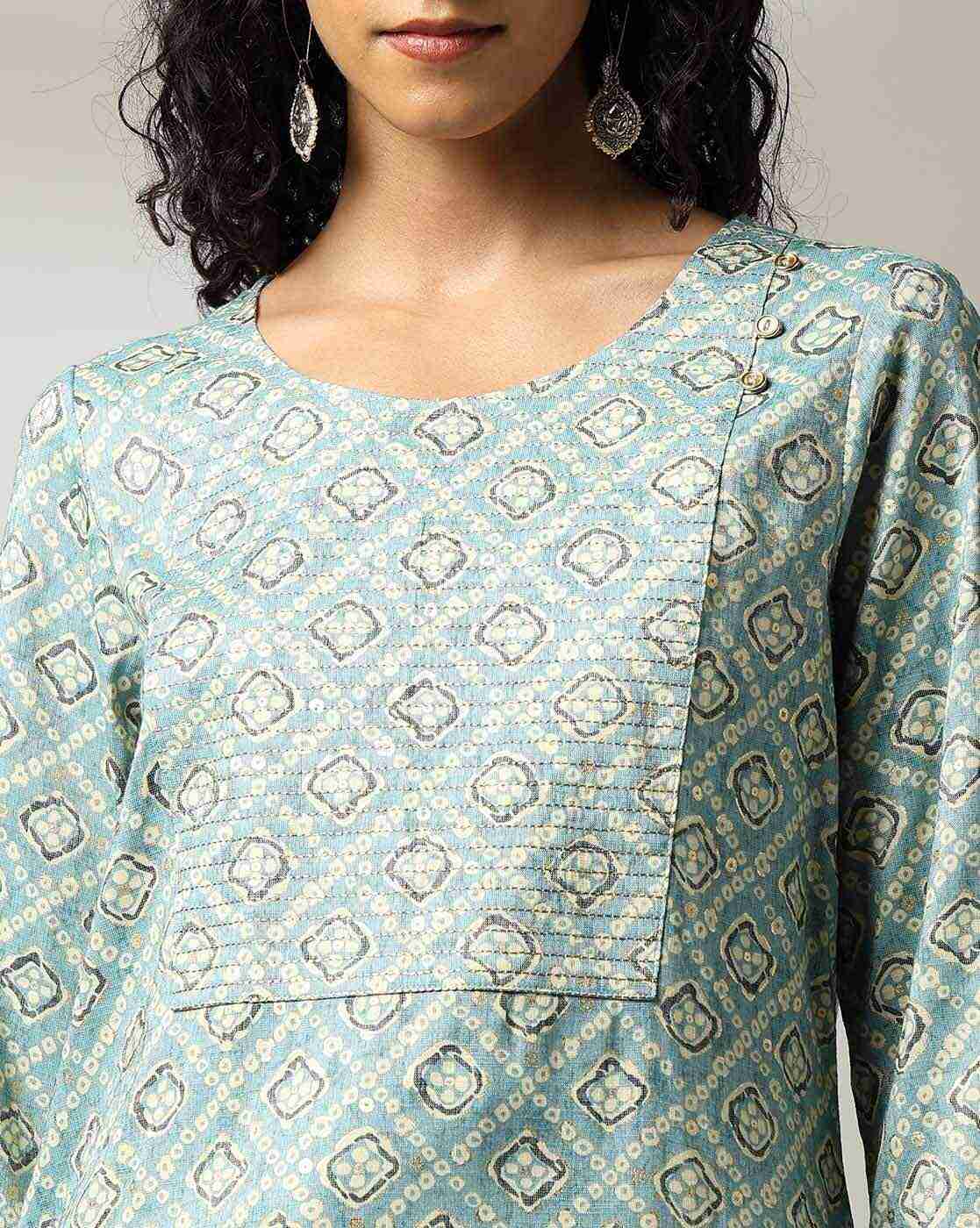 AVAASA MIX N' MATCH | Women Geometric Print Round-Neck Straight Kurta|3