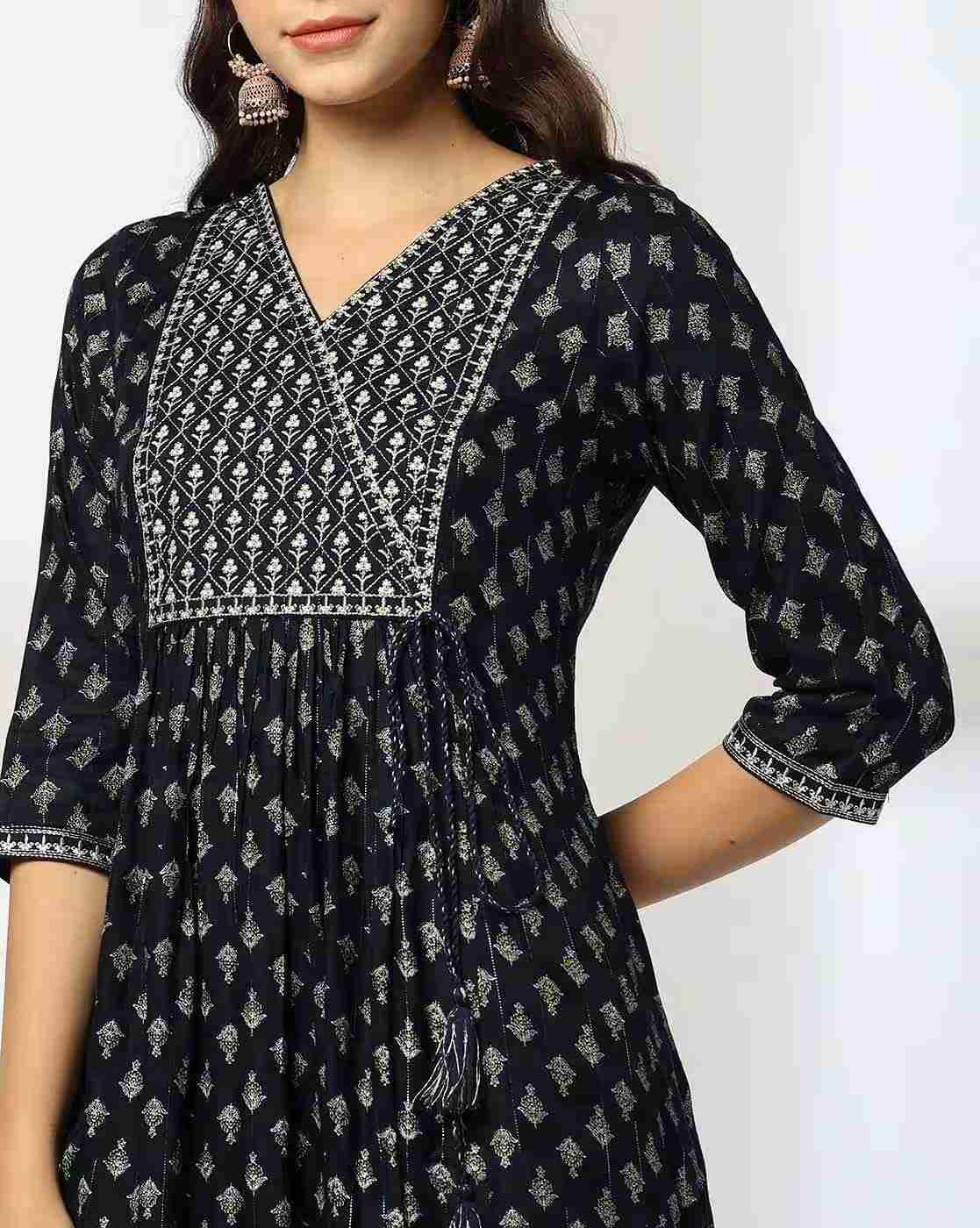 AVAASA MIX N' MATCH | Women Floral Print Flared Kurta with Embroidered Yoke|3