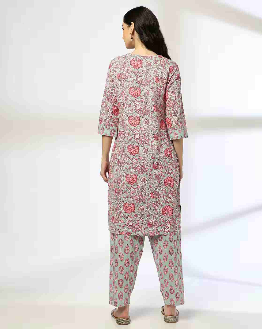 AVAASA MIX N' MATCH | Women Floral Print Straight Kurta & Pant Set|2