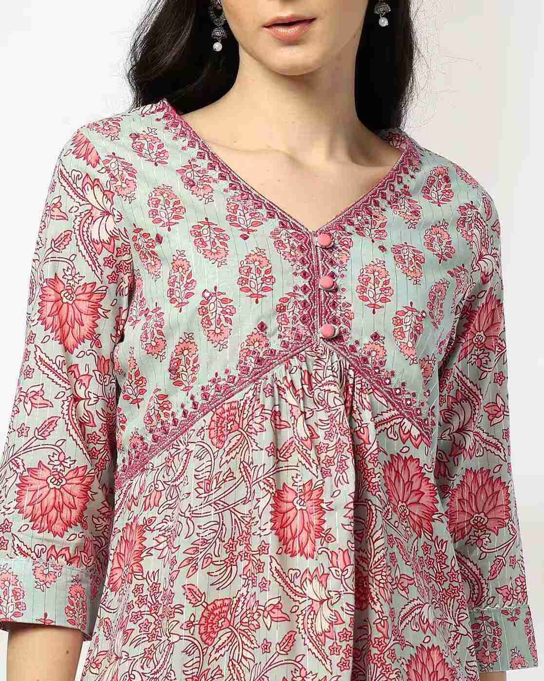 AVAASA MIX N' MATCH | Women Floral Print Straight Kurta & Pant Set|3