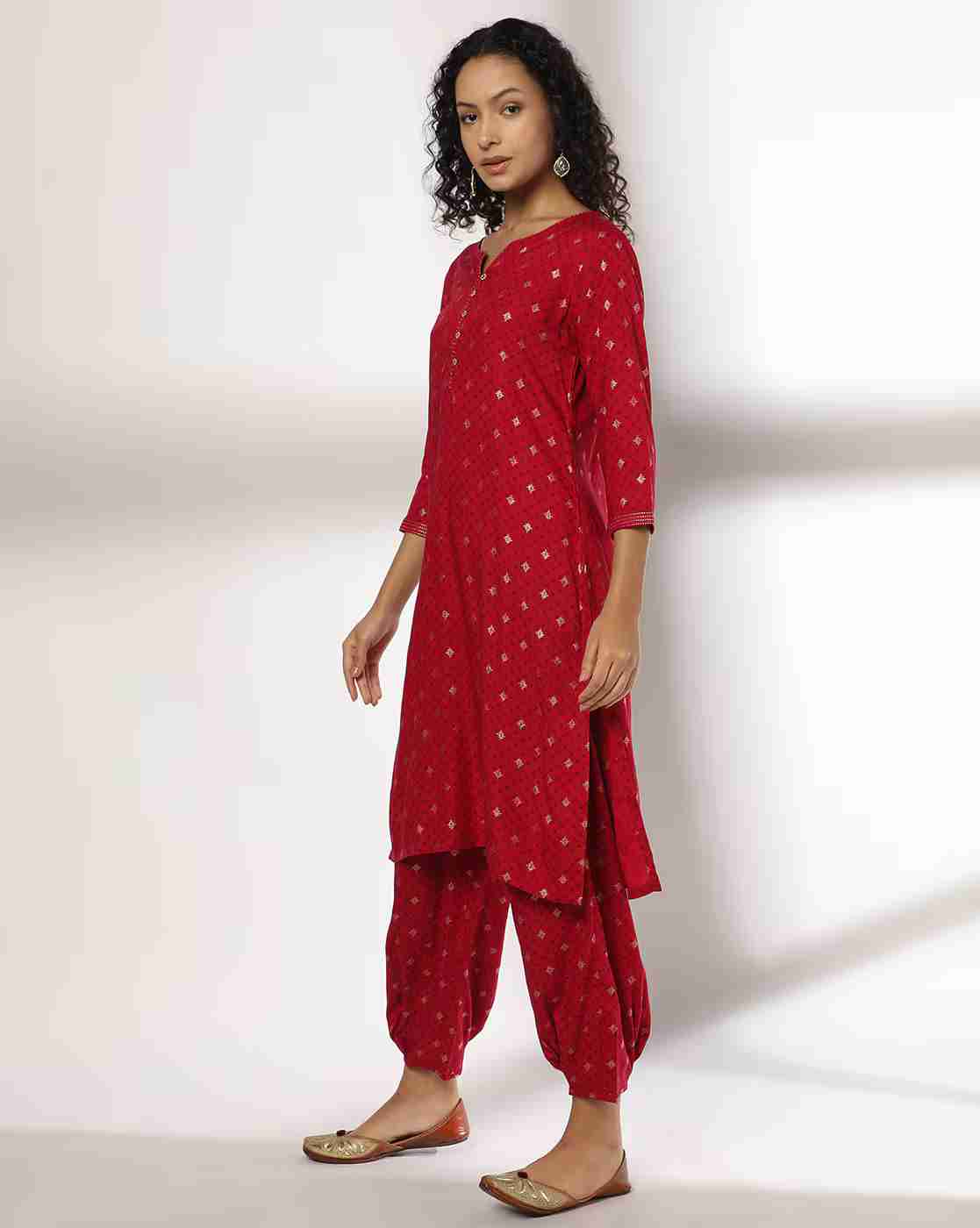 AVAASA MIX N' MATCH | Women Floral Print Straight Kurta & Pants Set|1