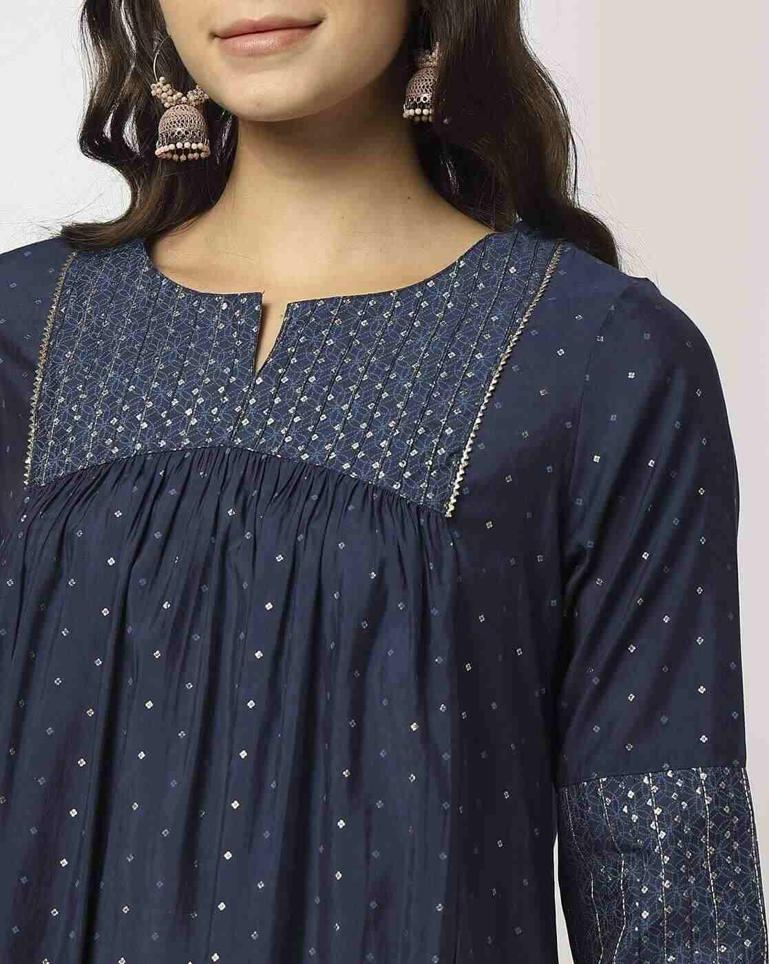 AVAASA MIX N' MATCH | Women Foil Print A-Line Kurta|3
