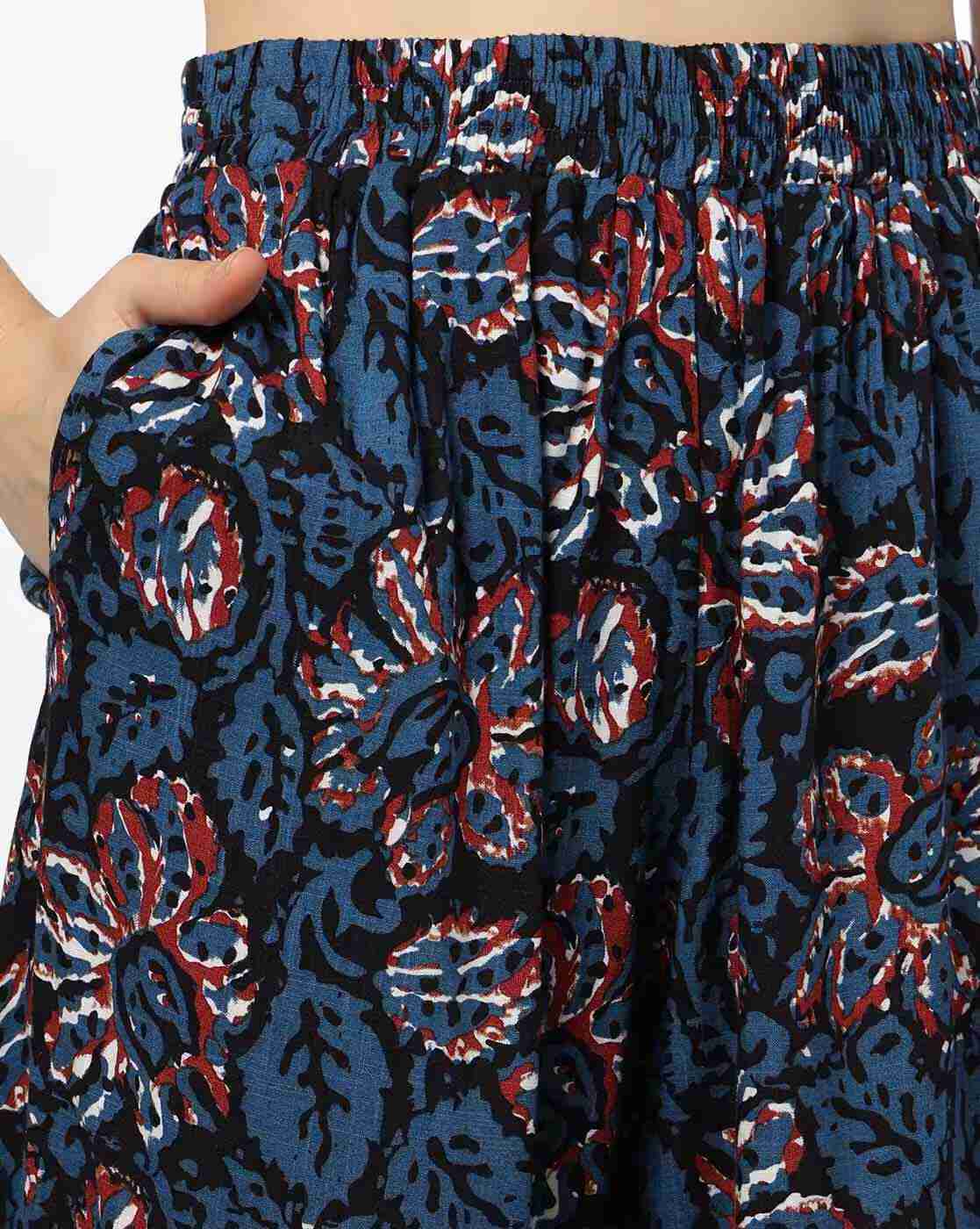 AVAASA MIX N' MATCH | Women Floral Print Straight Kurta & Pants Set|4
