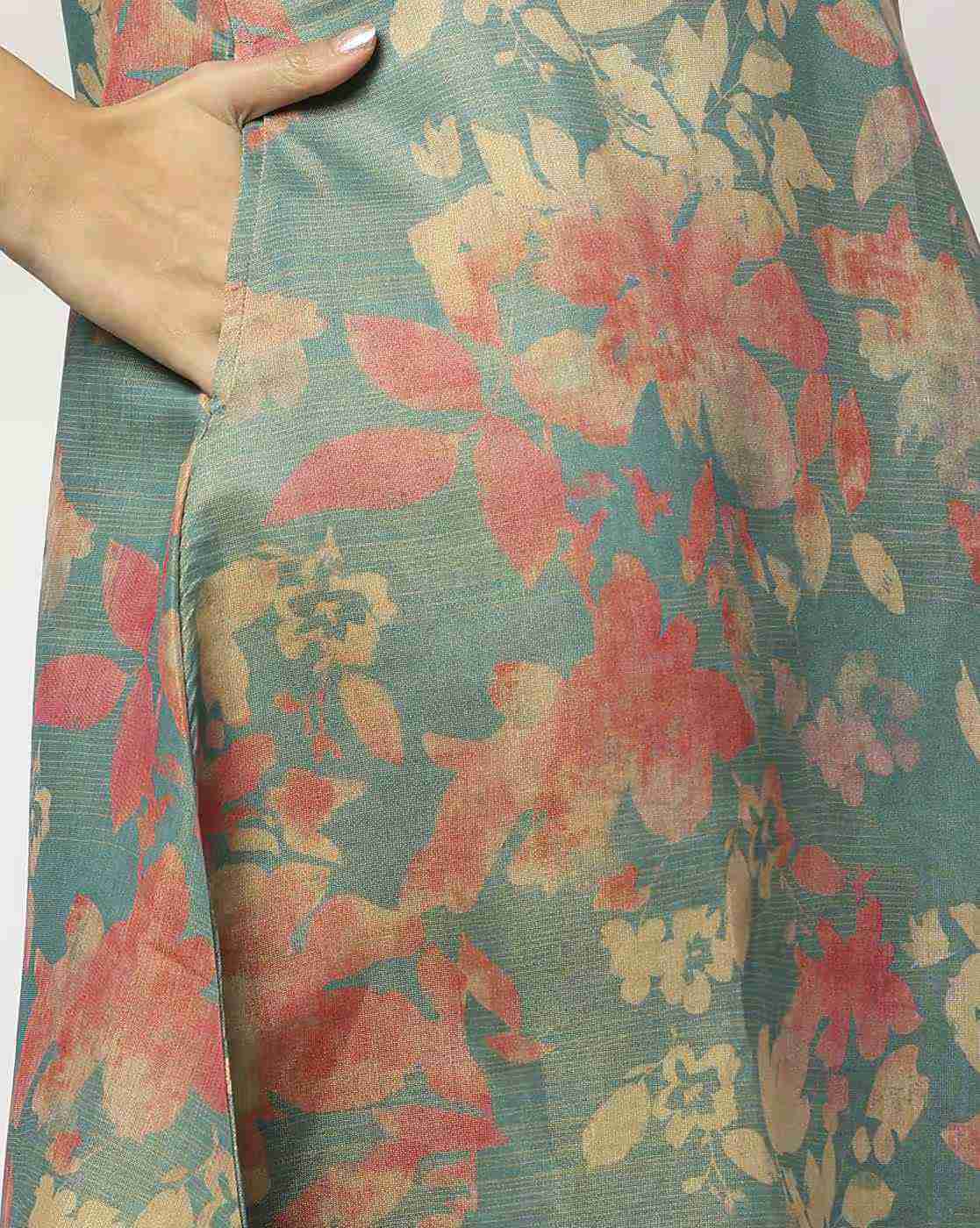 AVAASA MIX N' MATCH | Women Floral Print A-Line Kurta|4