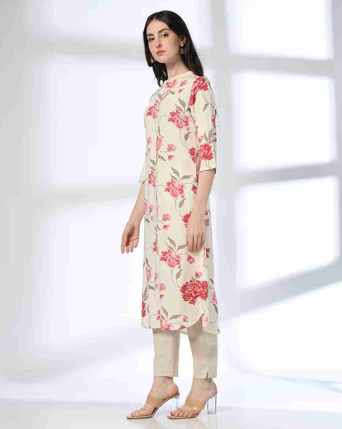 AVAASA MIX N' MATCH | Women Floral Print Straight Kurta|1