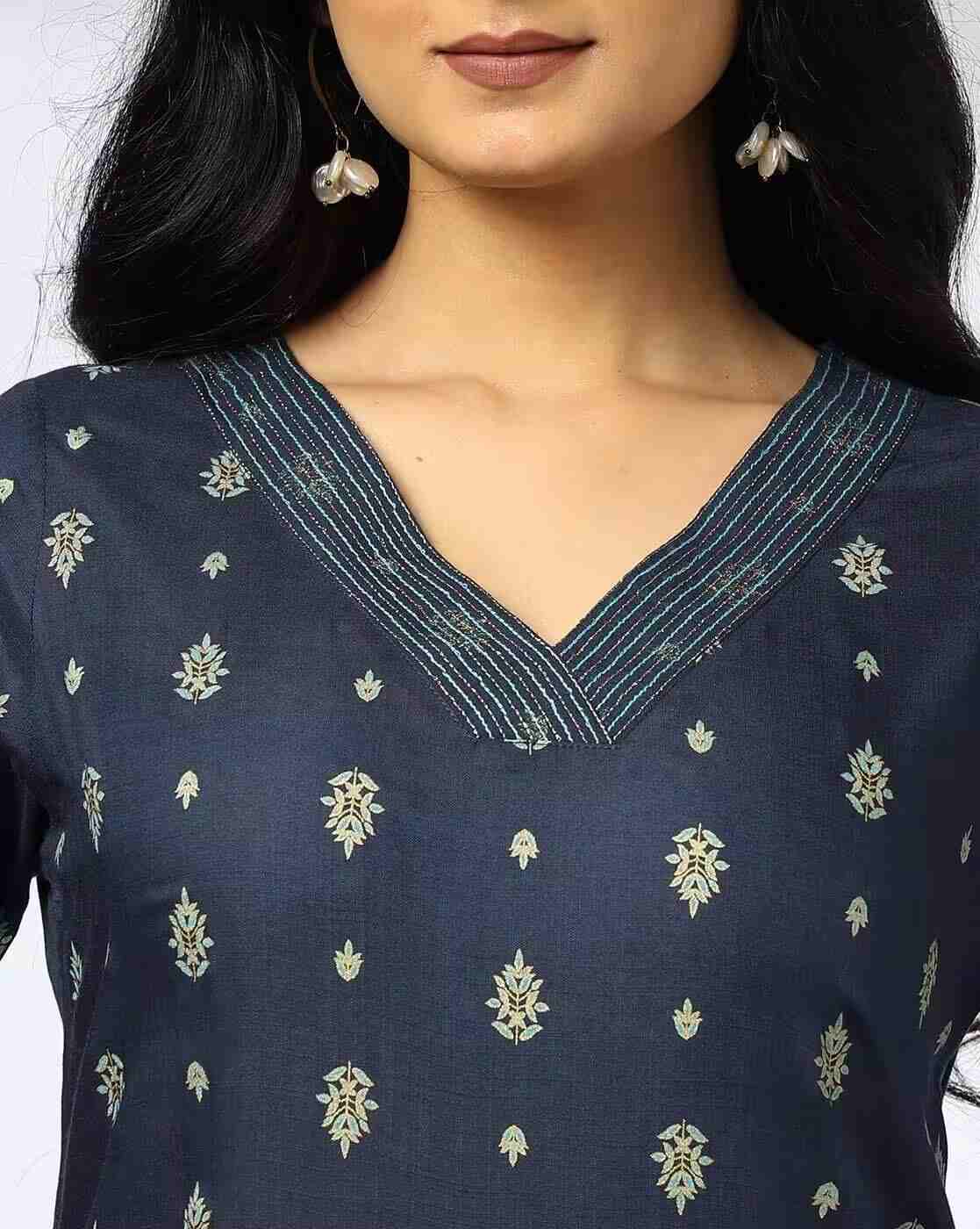 AVAASA MIX N' MATCH | Women Floral Print A-Line Kurta|3