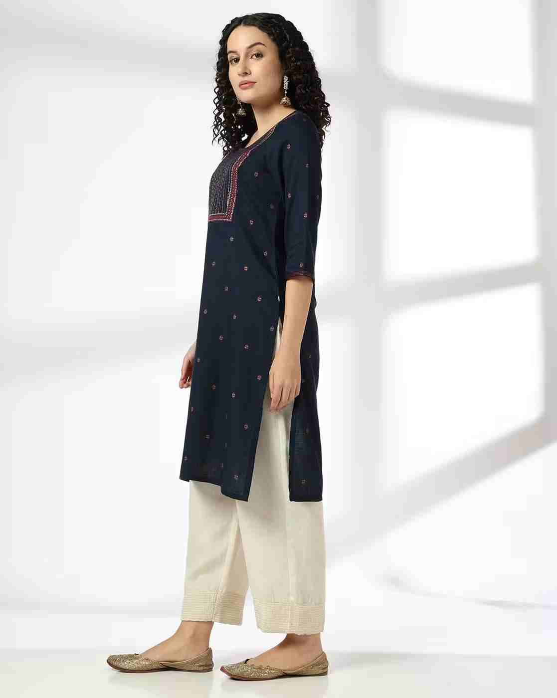 AVAASA MIX N' MATCH | Women Geometric Print Straight Kurta|1