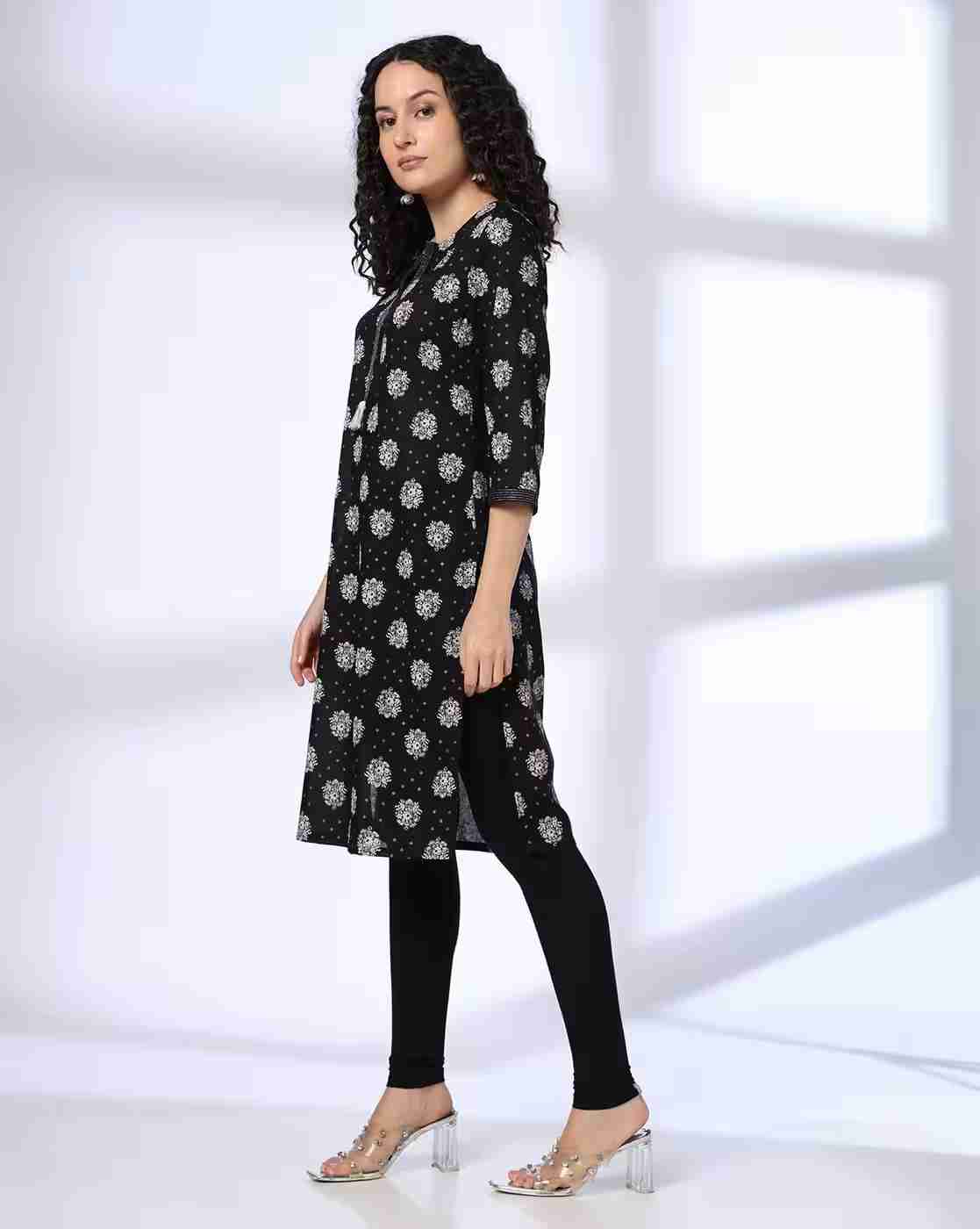 AVAASA MIX N' MATCH | Women Printed Straight Kurta|1