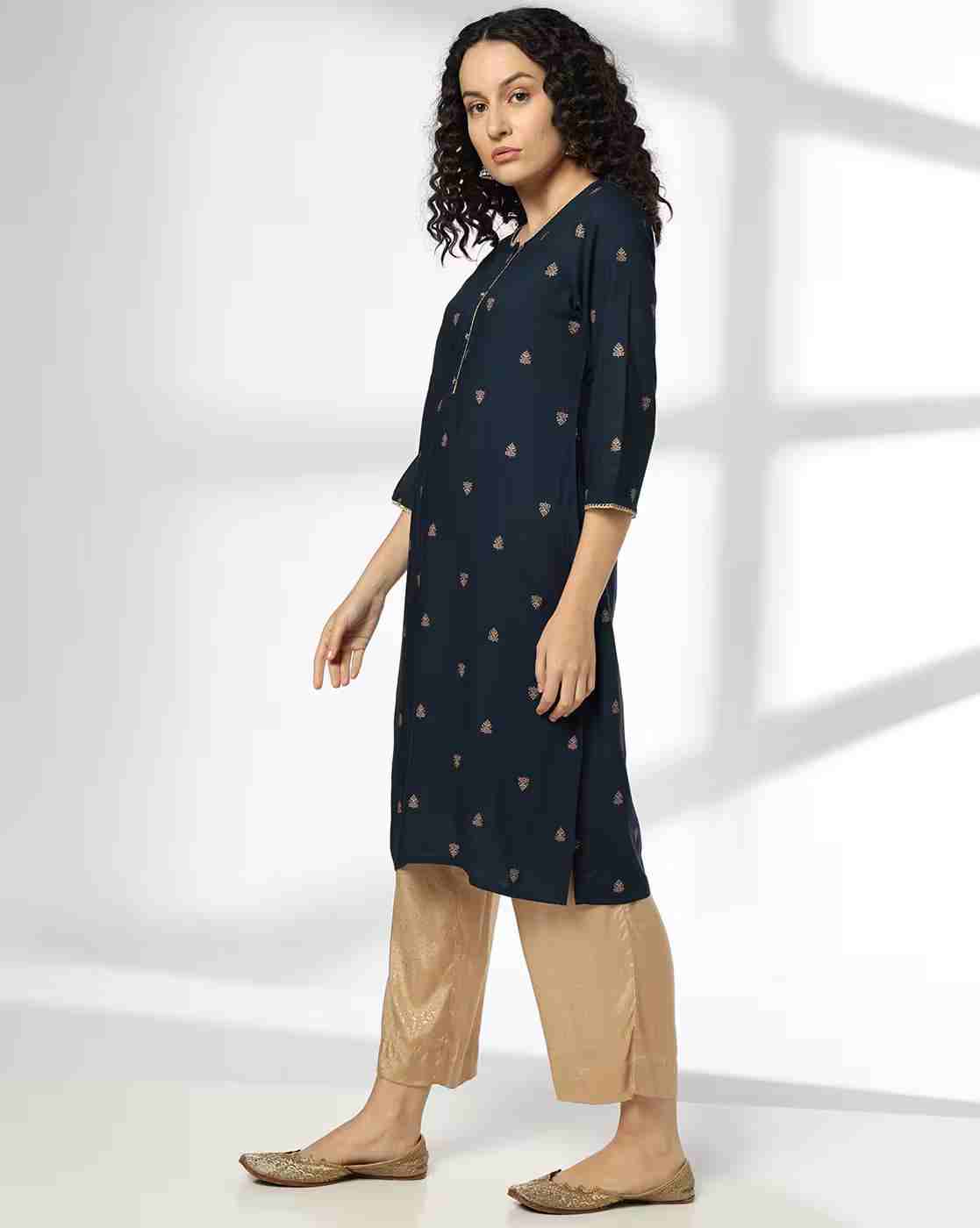 AVAASA MIX N' MATCH | Women Floral Print Straight Kurta|1