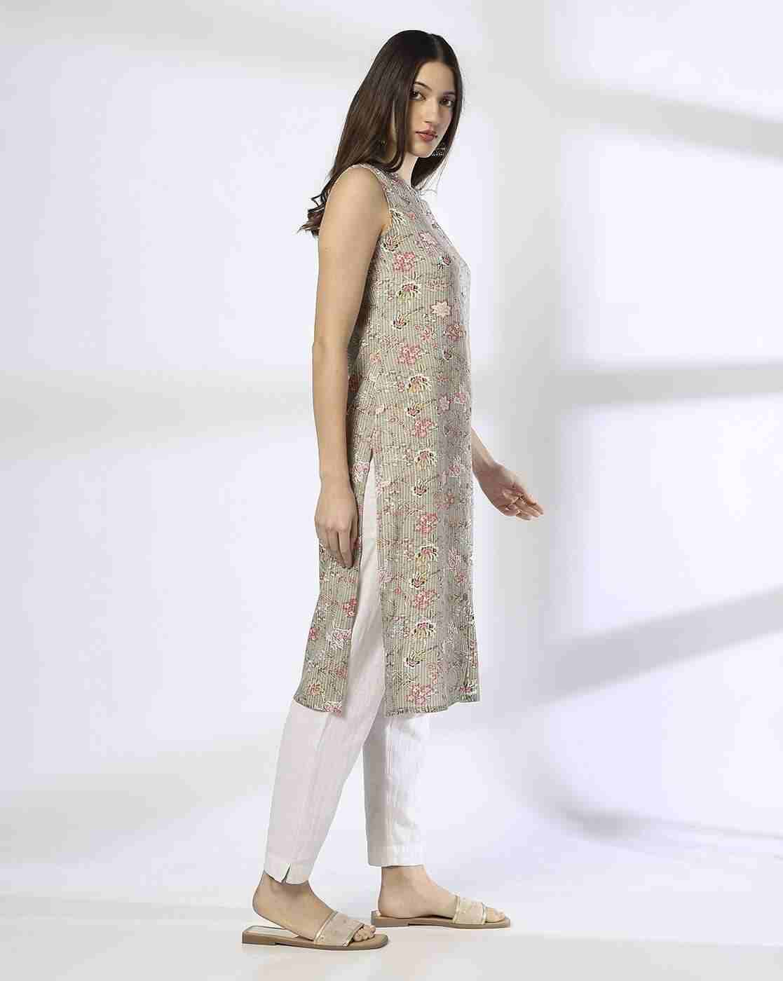 AVAASA MIX N' MATCH | Women Floral Print Straight Kurta|1