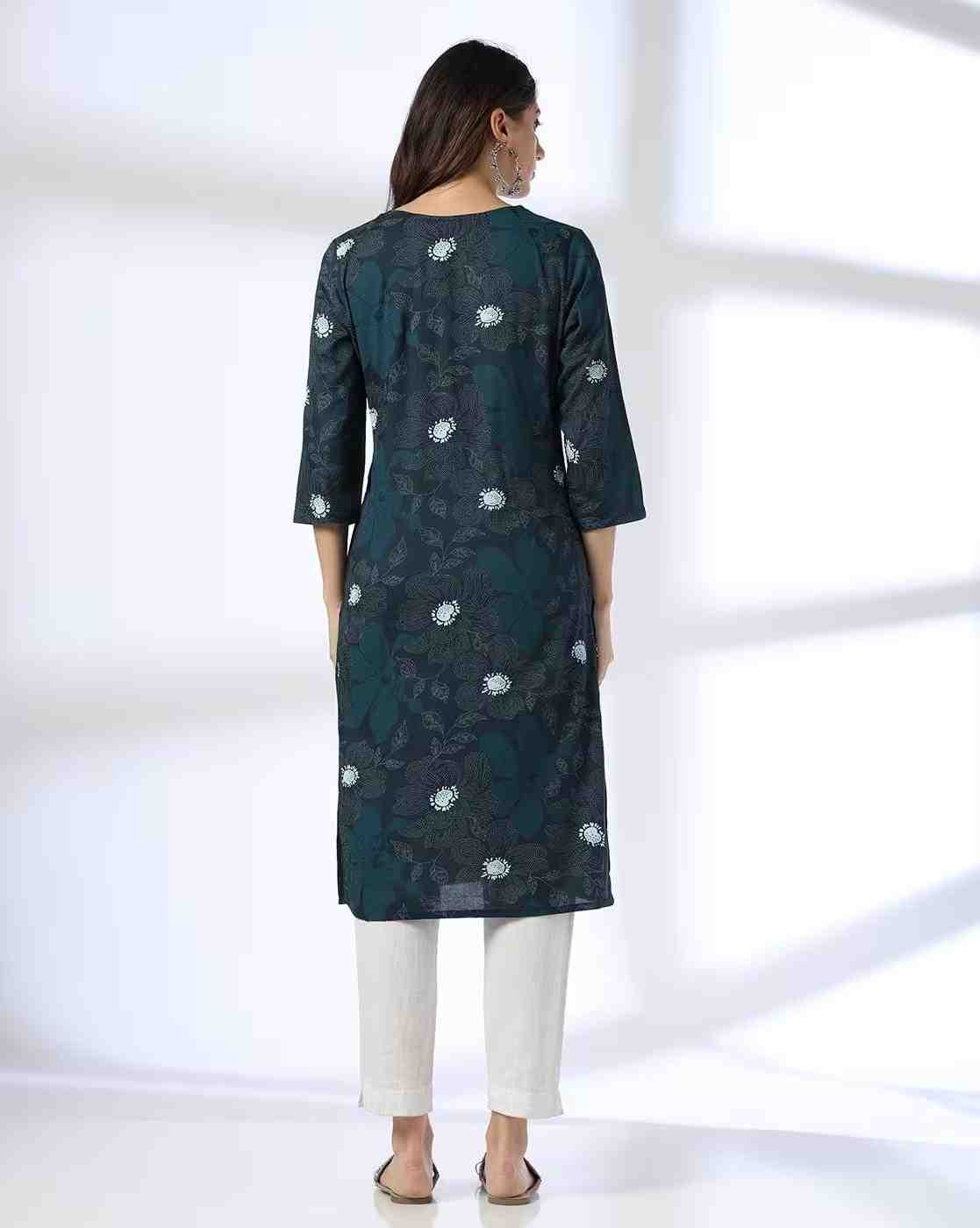 AVAASA MIX N' MATCH | Women Floral Print Straight Kurta|2