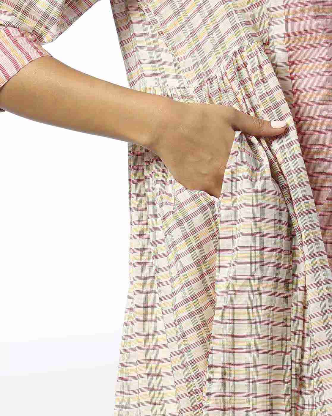 AVAASA MIX N' MATCH | Women Checked A-Line Kurta|5