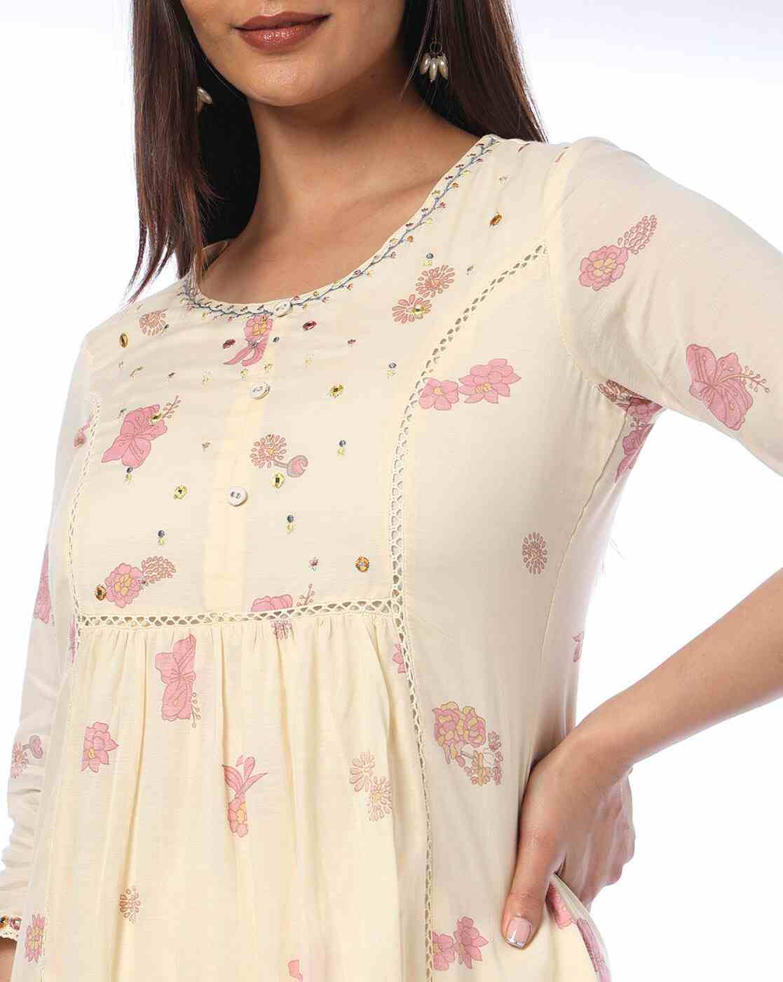 AVAASA MIX N' MATCH | Women Floral Print Flared Kurta|3