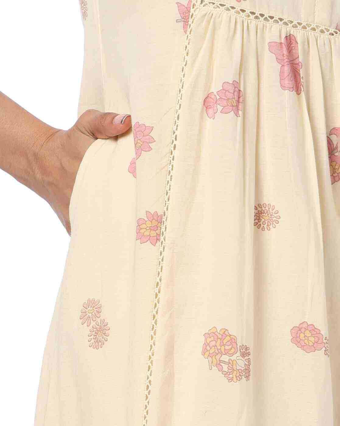 AVAASA MIX N' MATCH | Women Floral Print Flared Kurta|4
