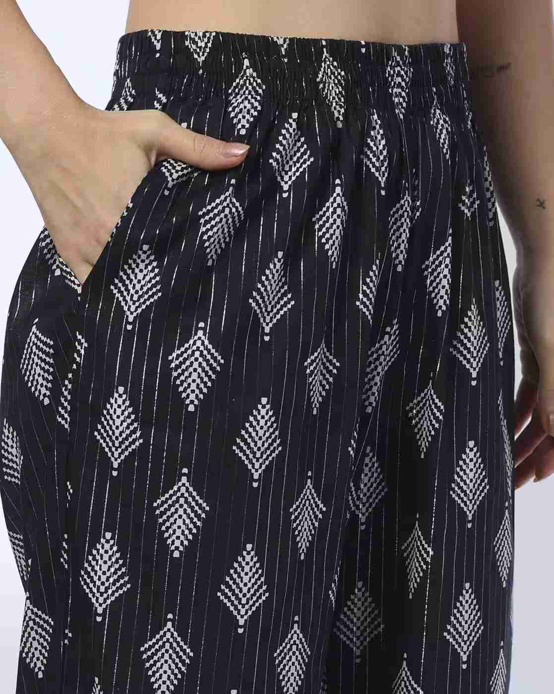 AVAASA MIX N' MATCH | Women Geometric Print Straight Kurta with Palazzos|4