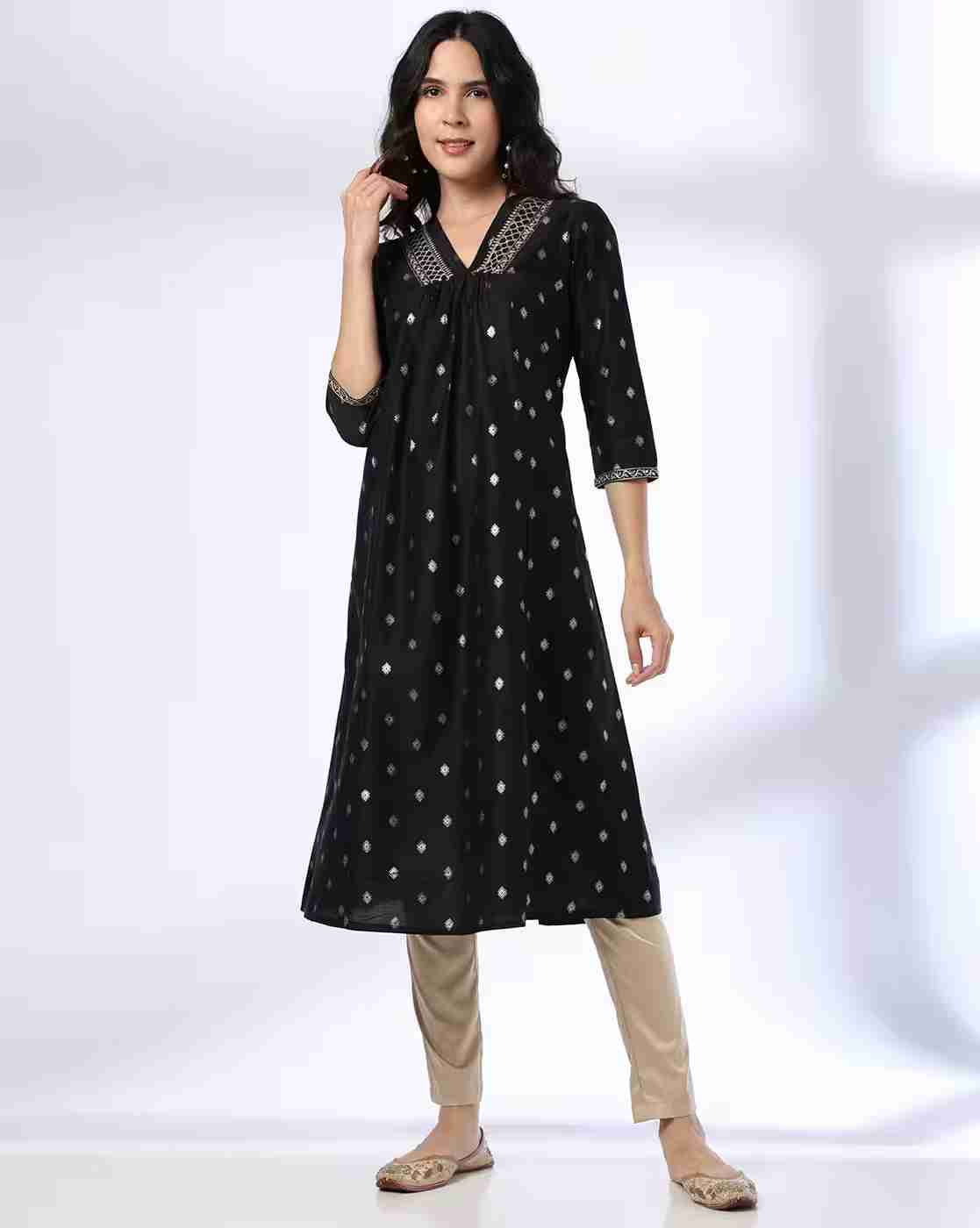 AVAASA MIX N' MATCH | Women Printed V-Neck Straight Kurta|0