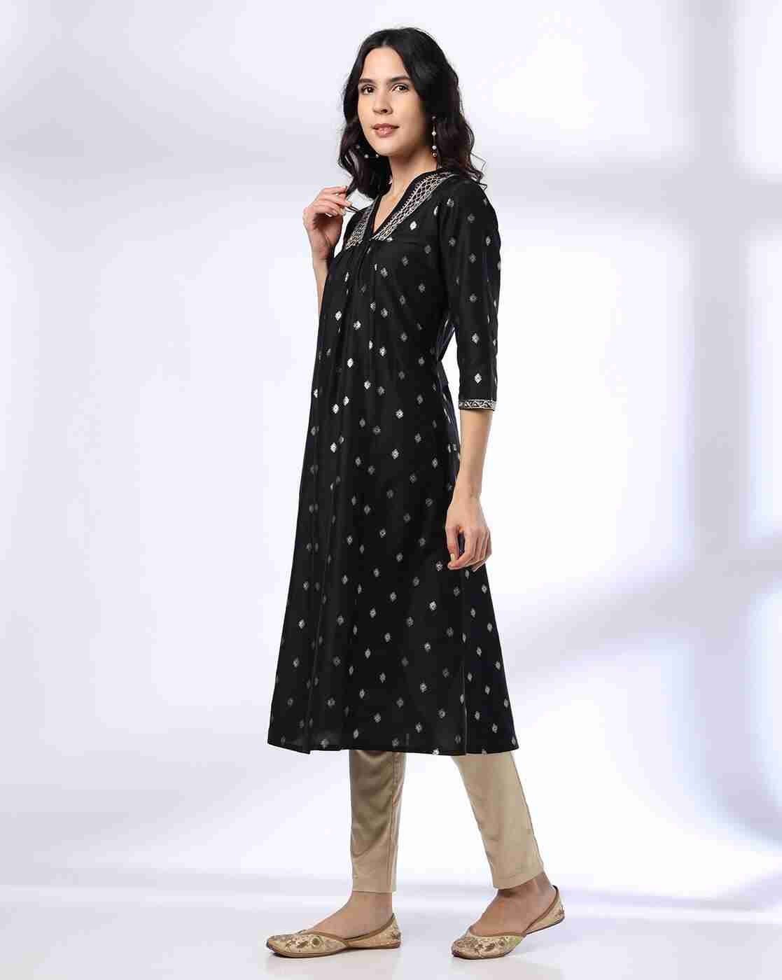AVAASA MIX N' MATCH | Women Printed V-Neck Straight Kurta|1