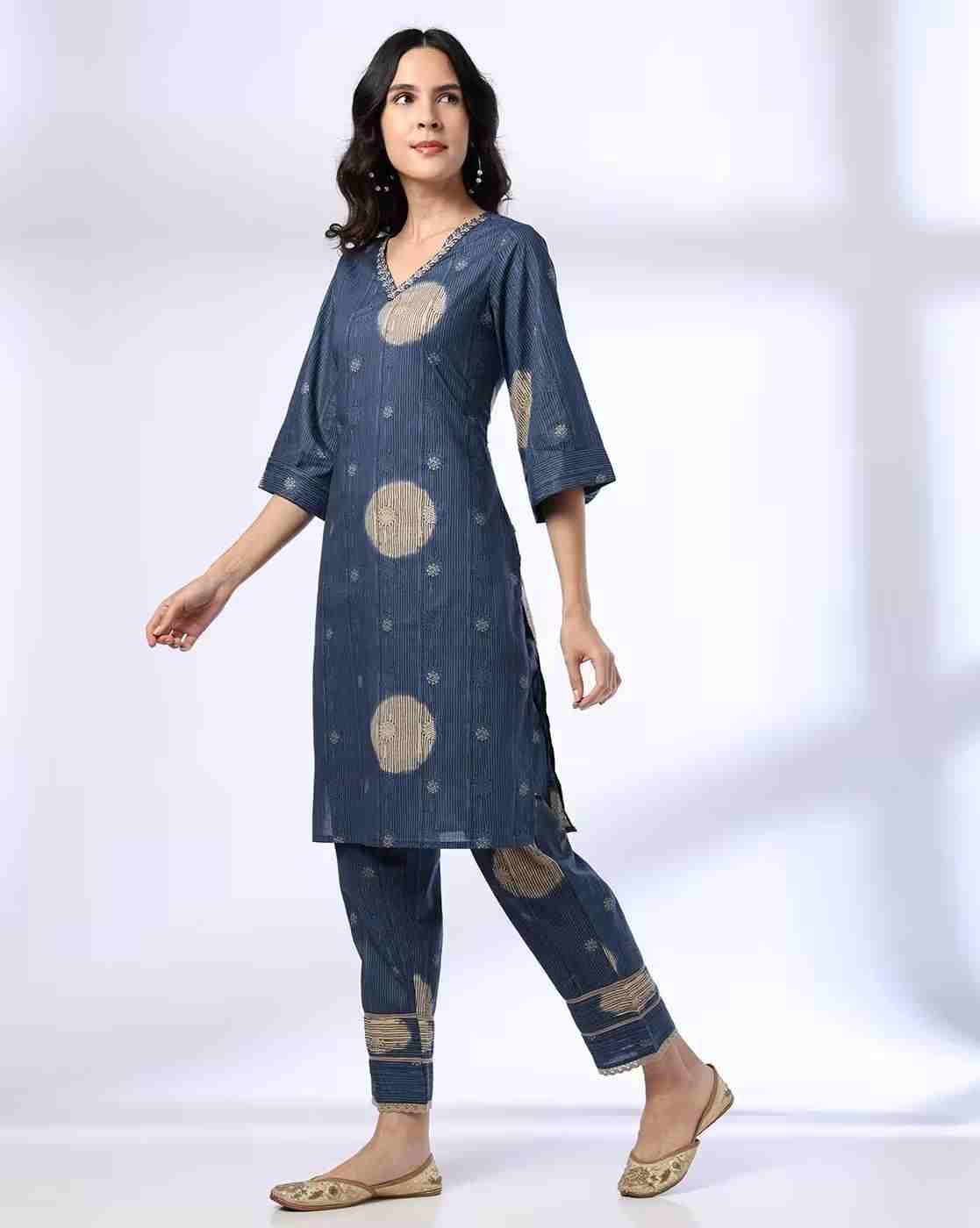 AVAASA MIX N' MATCH | Women Geometric Print Straight Kurta & Pants Set