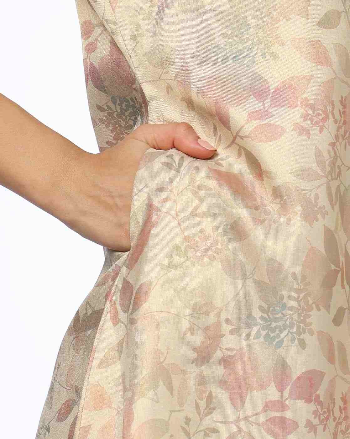 AVAASA MIX N' MATCH | Women Floral Print A-Line Kurta|4