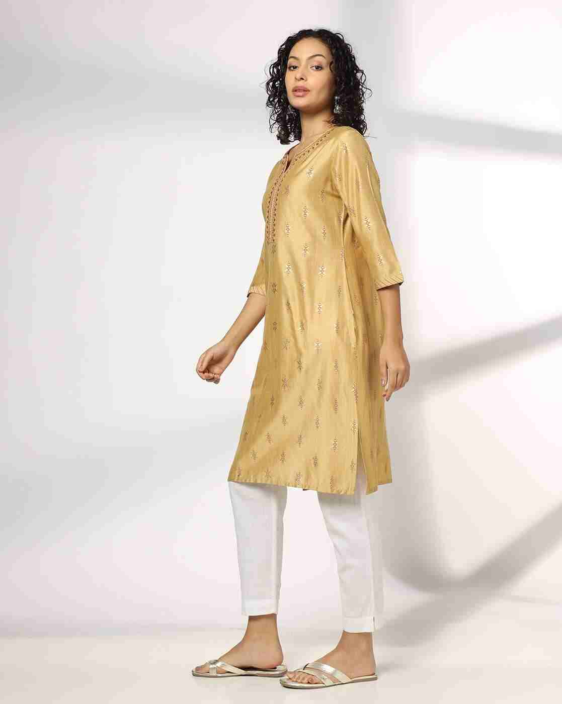 AVAASA MIX N' MATCH | Women Floral Straight Kurta|1