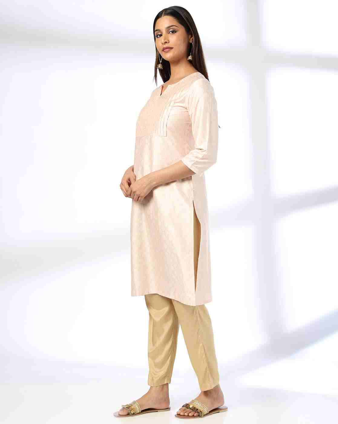AVAASA MIX N' MATCH | Women Floral Straight Kurta|1