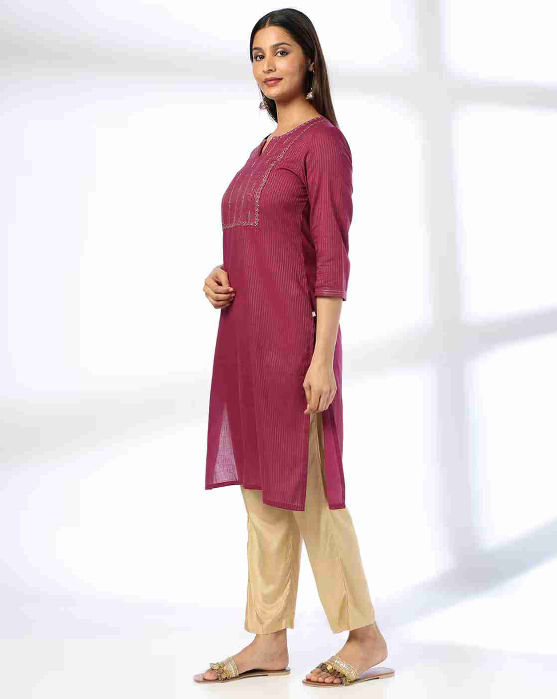 AVAASA MIX N' MATCH | Women Embroidered Straight Kurta|1