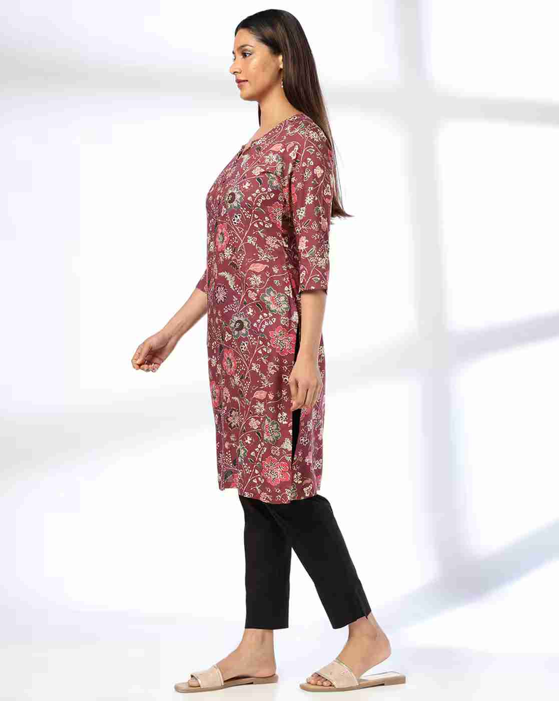 AVAASA MIX N' MATCH | Women Floral Straight Kurta|1