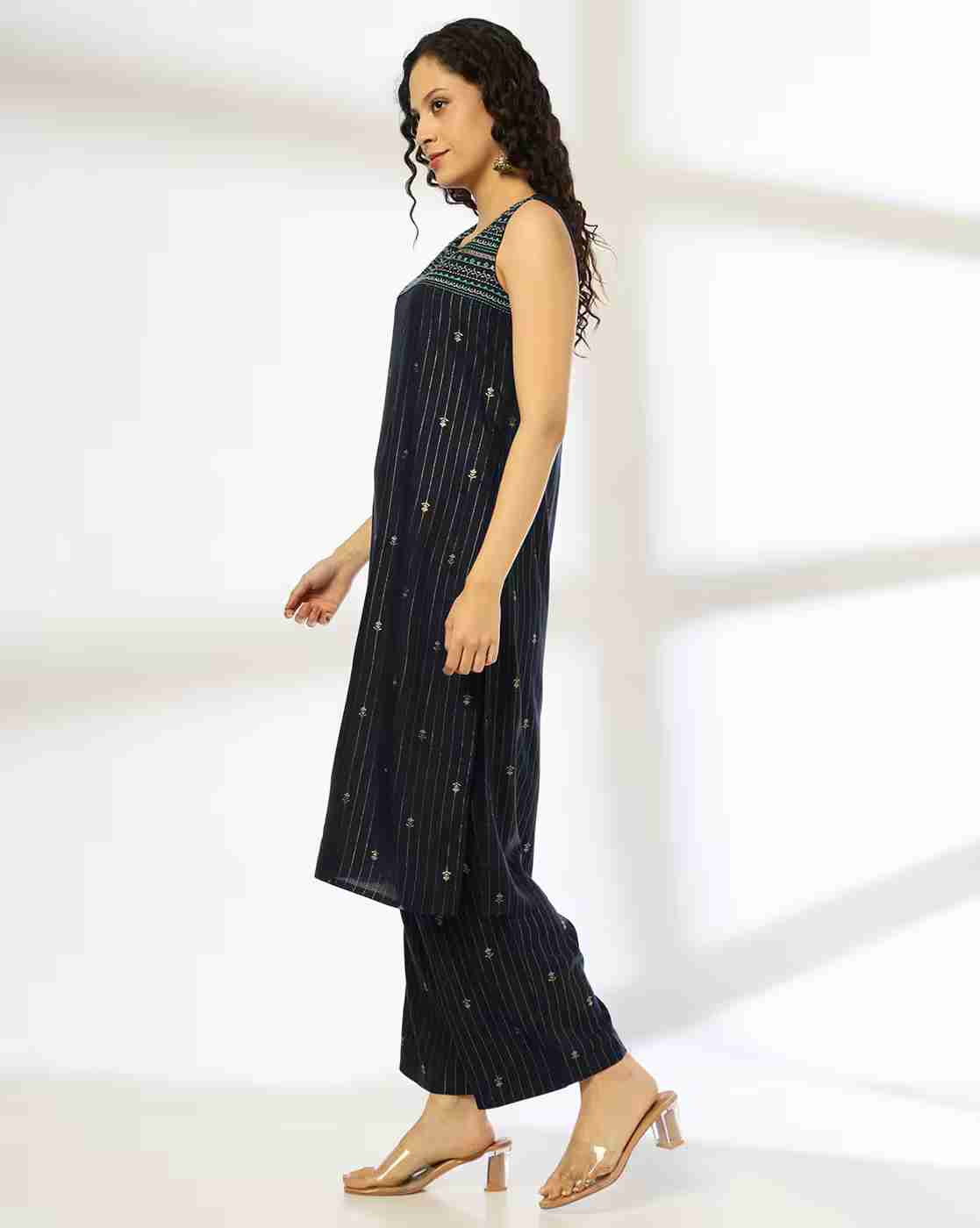 AVAASA MIX N' MATCH | Women Striped Straight Kurta with Pants|1