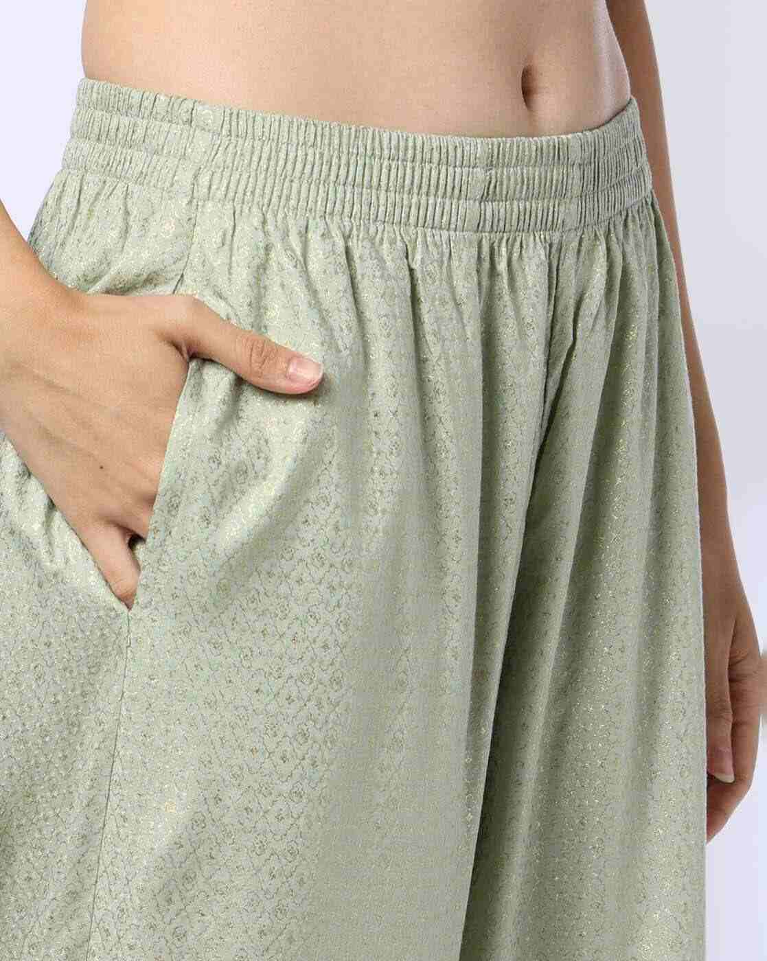 AVAASA MIX N' MATCH | Women Micro Print Straight Fit Kurta with Pants|4