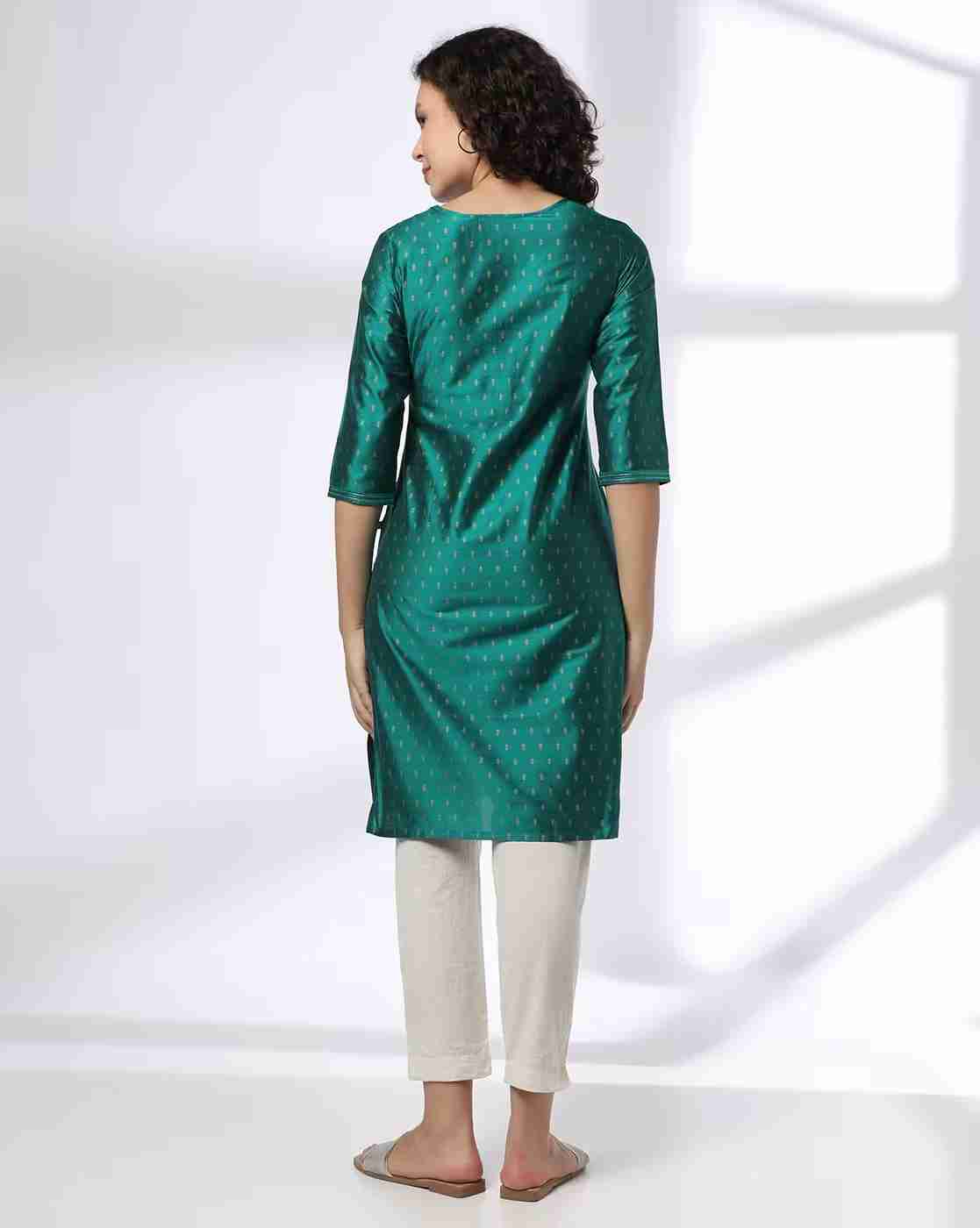 AVAASA MIX N' MATCH | Women Micro Print Round-Neck Straight Kurta|2