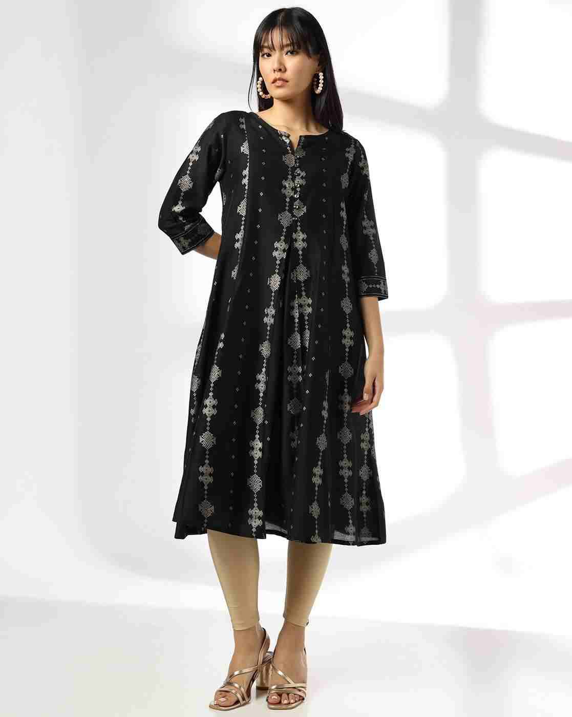 AVAASA MIX N' MATCH | Women Printed Flared Kurta|3