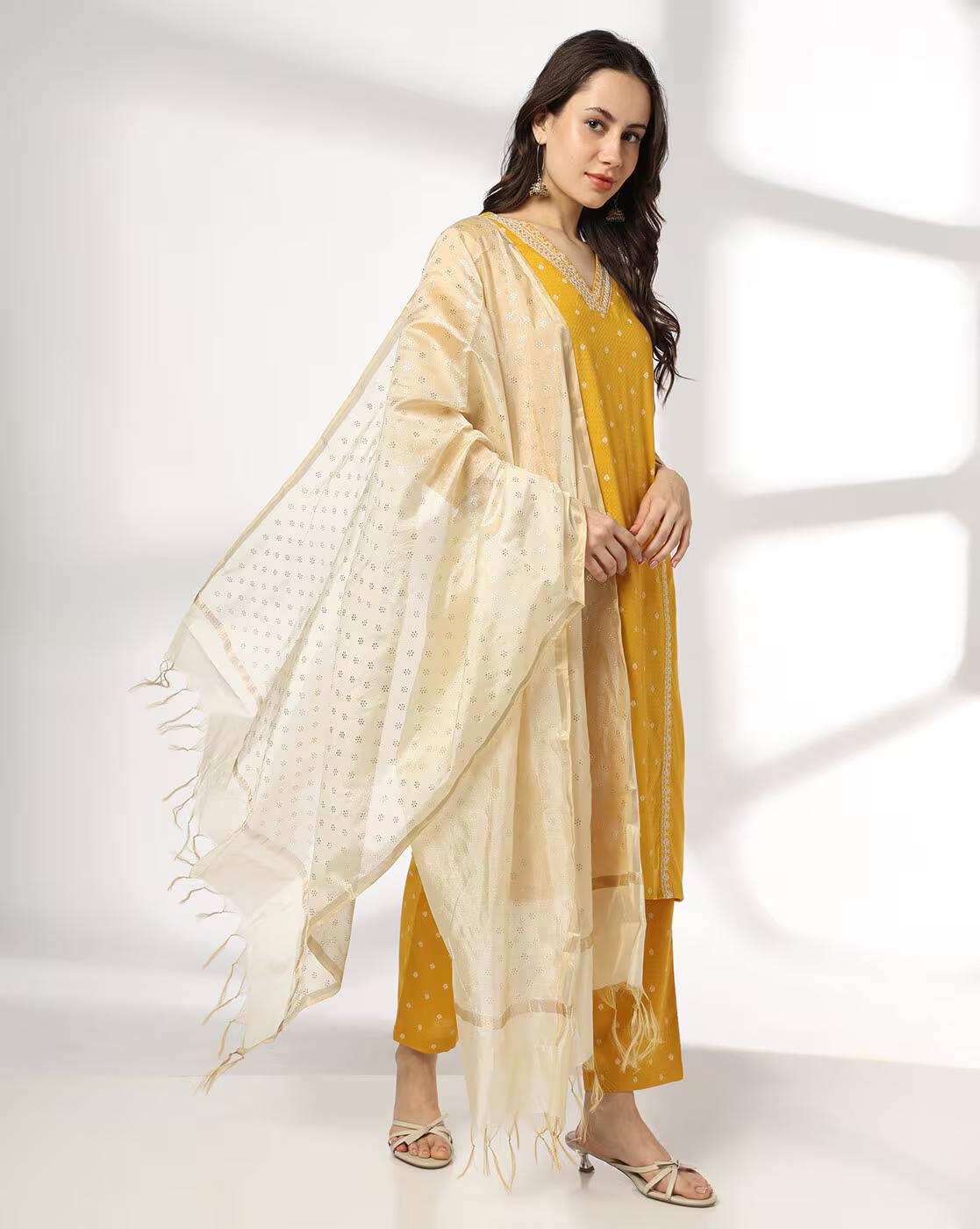 AVAASA MIX N' MATCH | Women Floral Print Dupatta with Tassels|0
