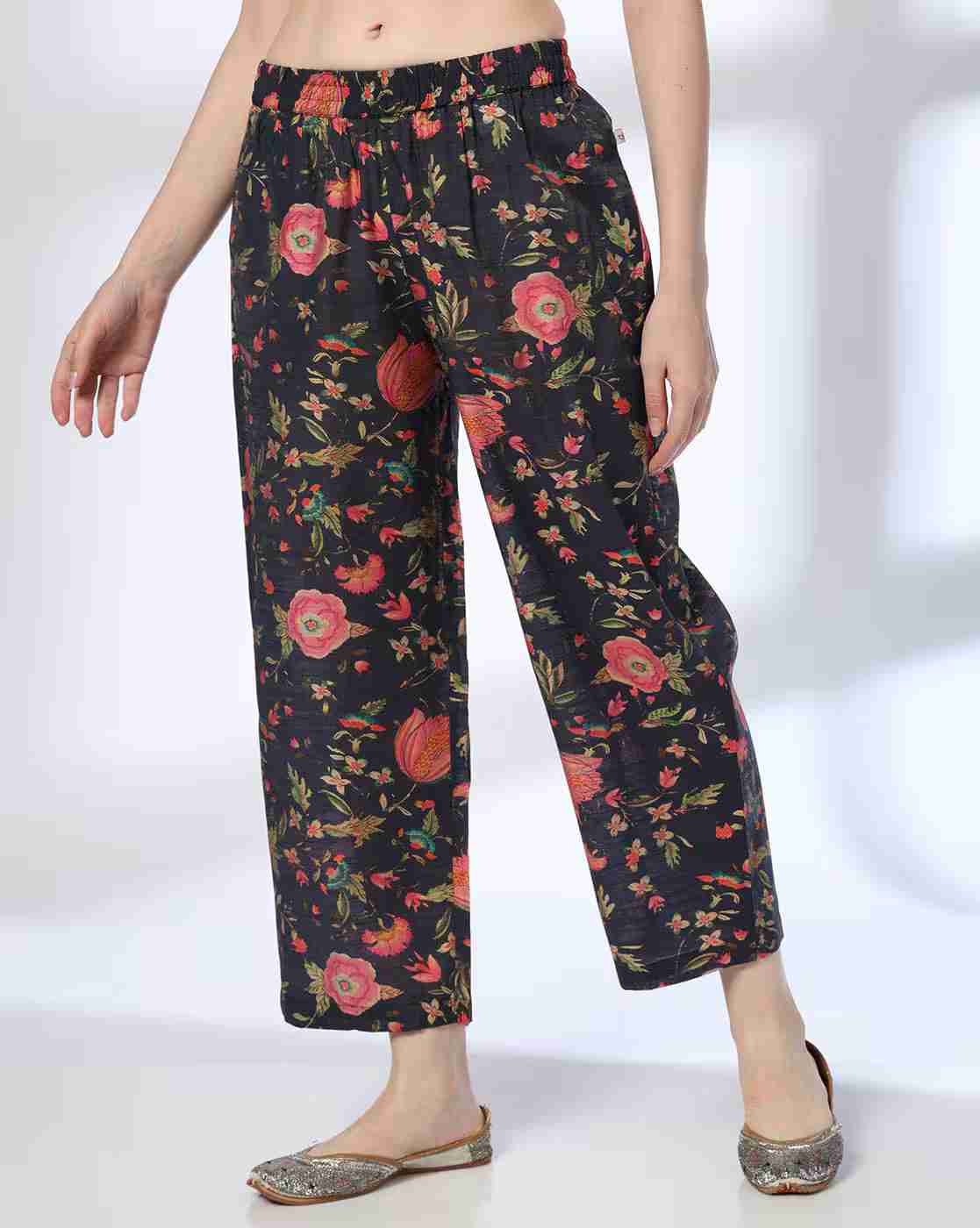 Women Floral Print Straight Fit Pants