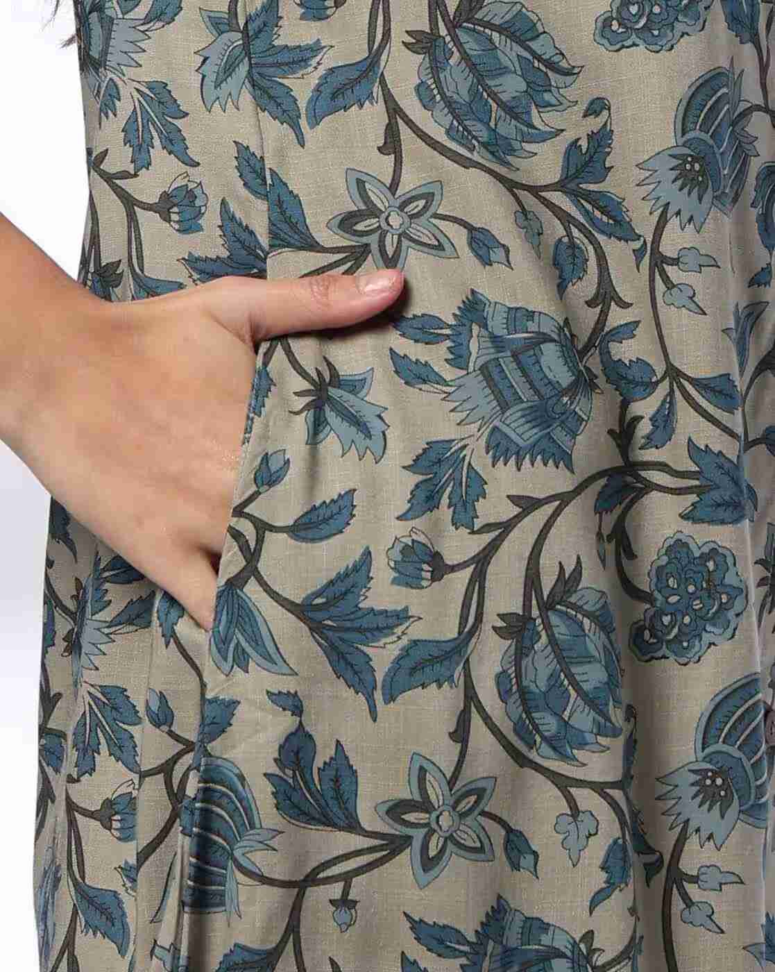 AVAASA MIX N' MATCH | Women Floral Print Straight Kurta|4
