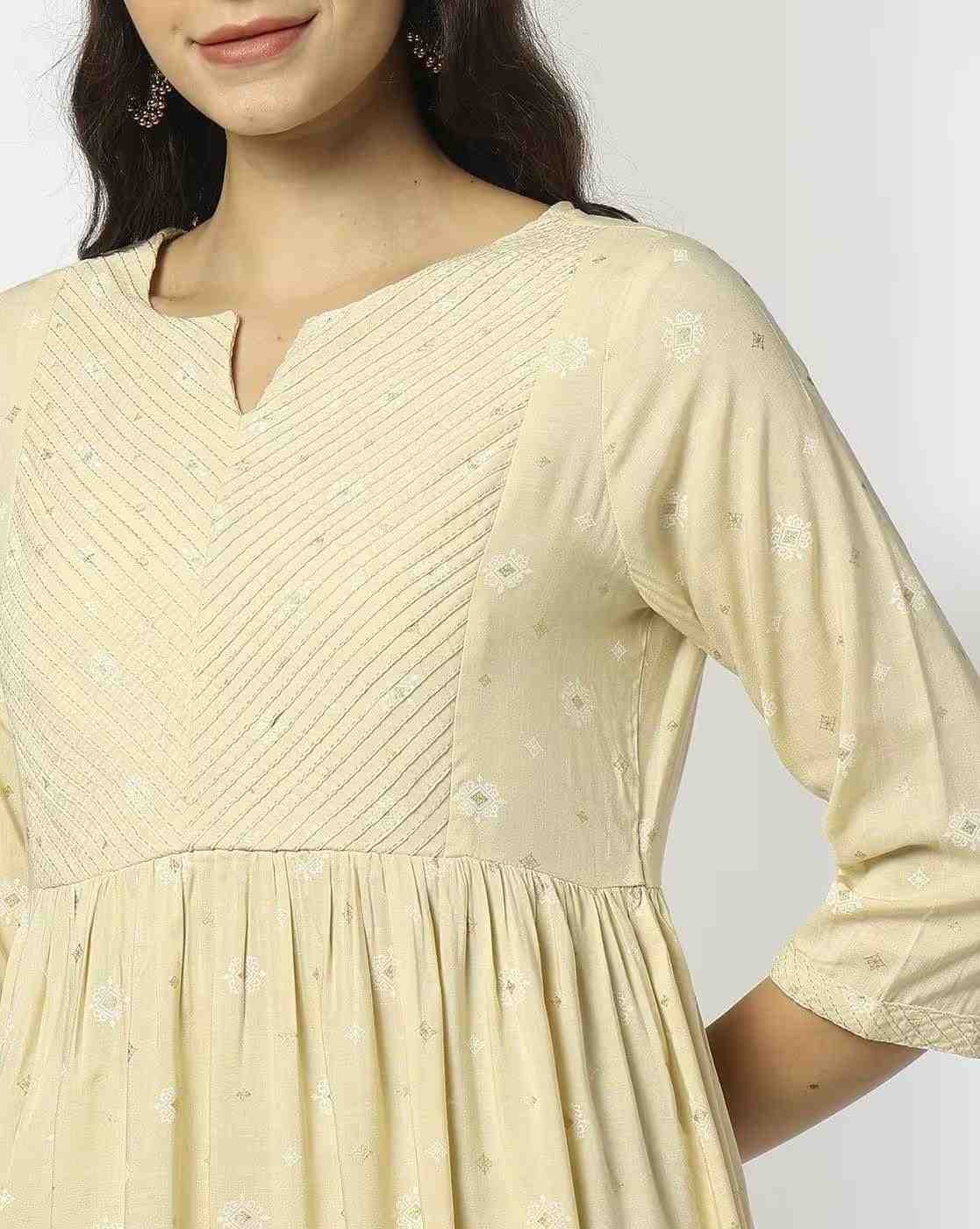 AVAASA MIX N' MATCH | Women Printed Flared Kurta|3