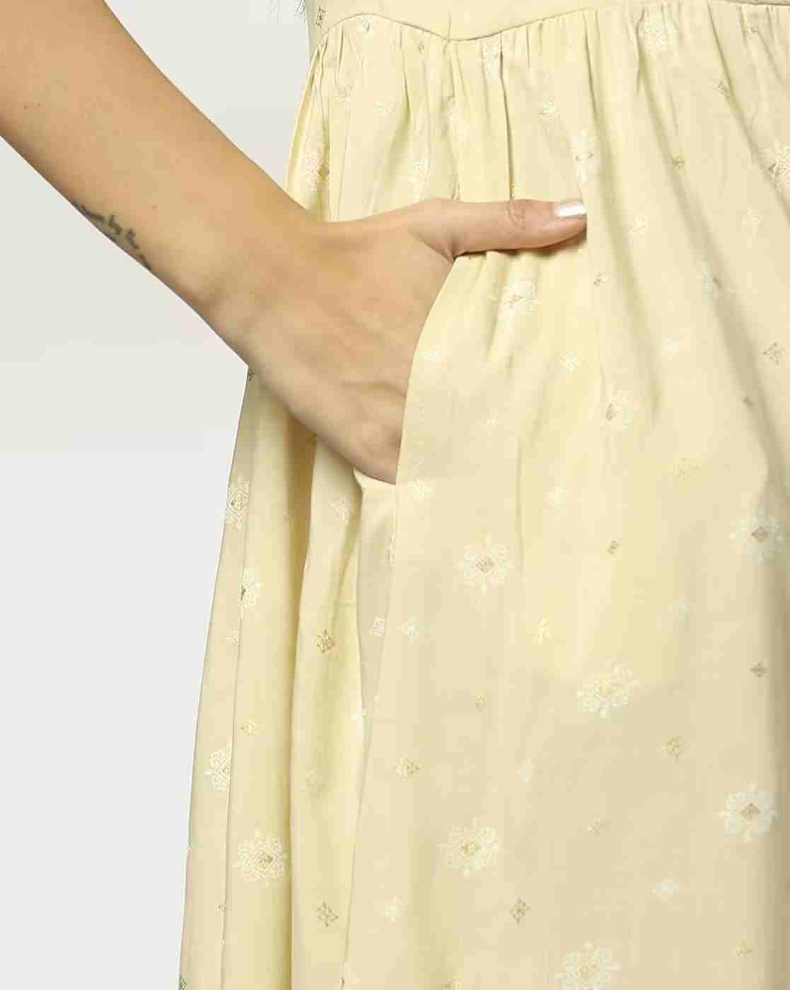 AVAASA MIX N' MATCH | Women Printed Flared Kurta|4