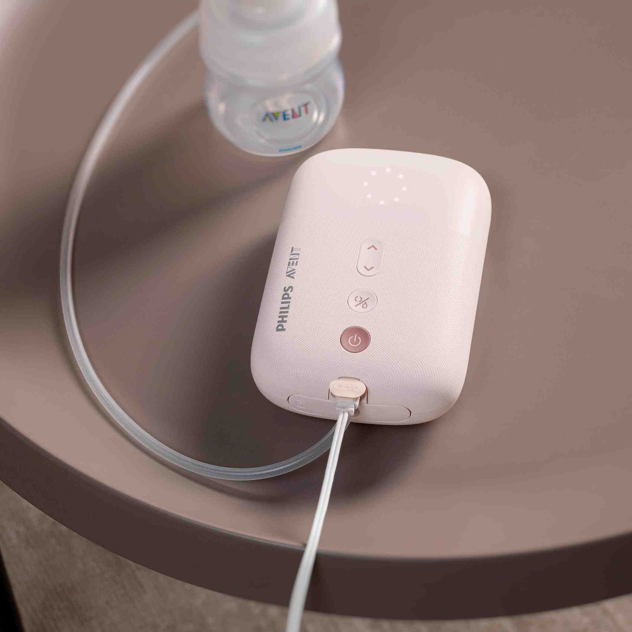https://cdn.fynd.com/v2/falling-surf-7c8bb8/fyprod/wrkr/products/pictures/item/free/original/avent/SCF39511/9/JmikmXleeI-SCF395-11-9.jpg