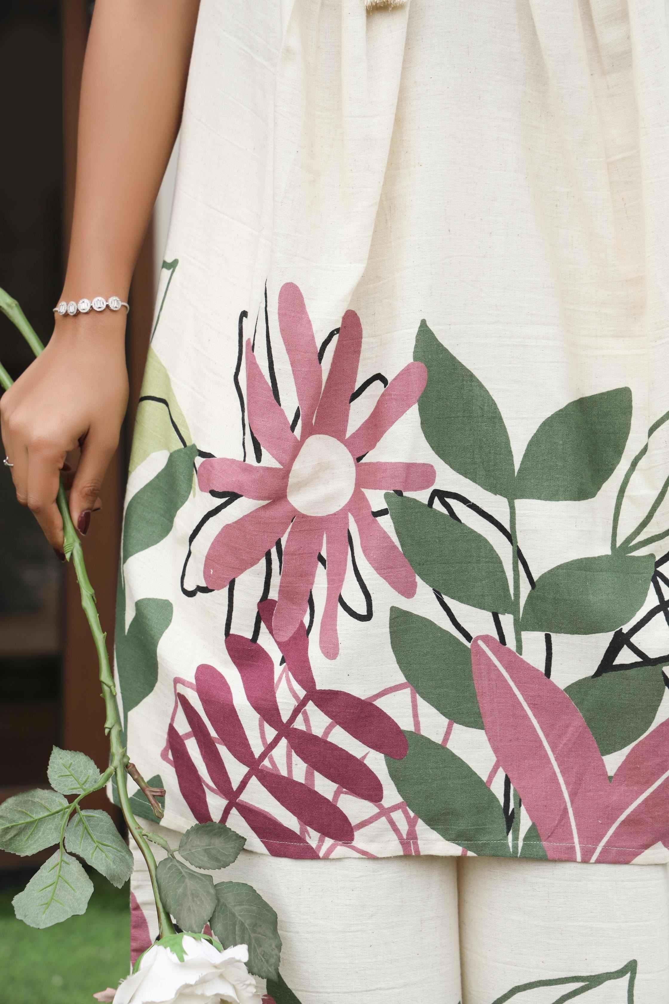 WOMEN'S OFF WHITE COTTON FLORAL KURTA SET