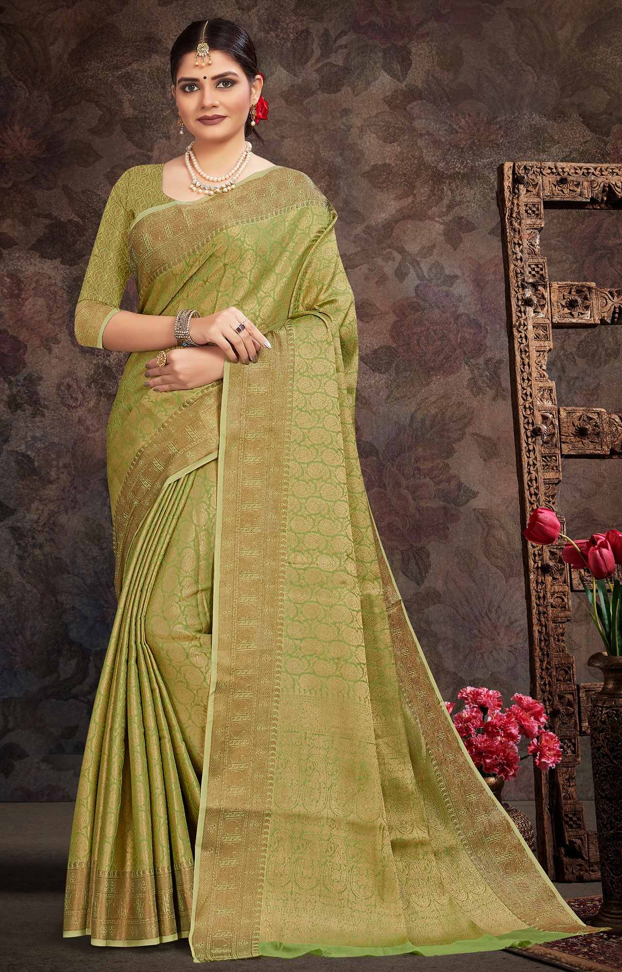 Green Kanjivaram Silk Saree In Woven Design 4542SR22
